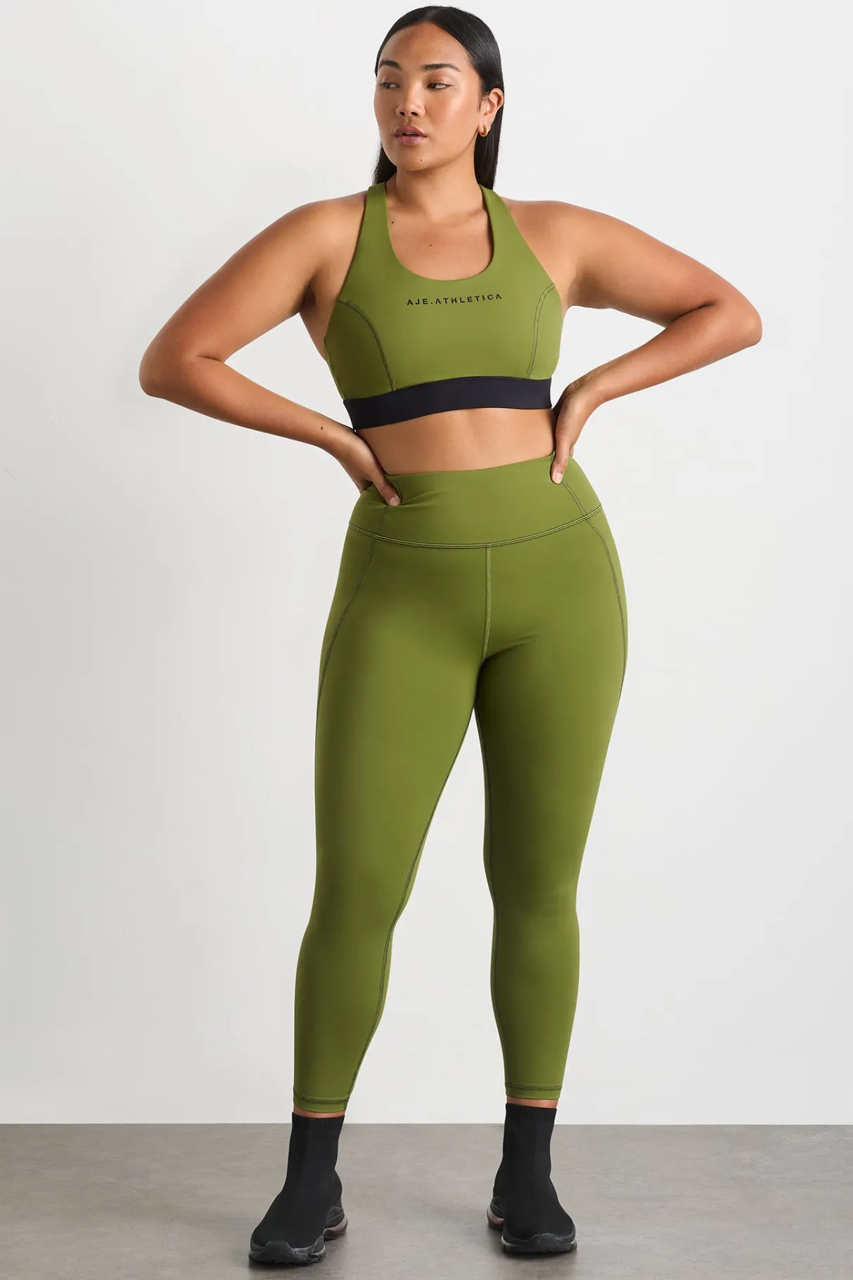 adjustable_bra__6.webp Outlet Aje ATHLETICA Adjustable Bra 330 Evergreen Black