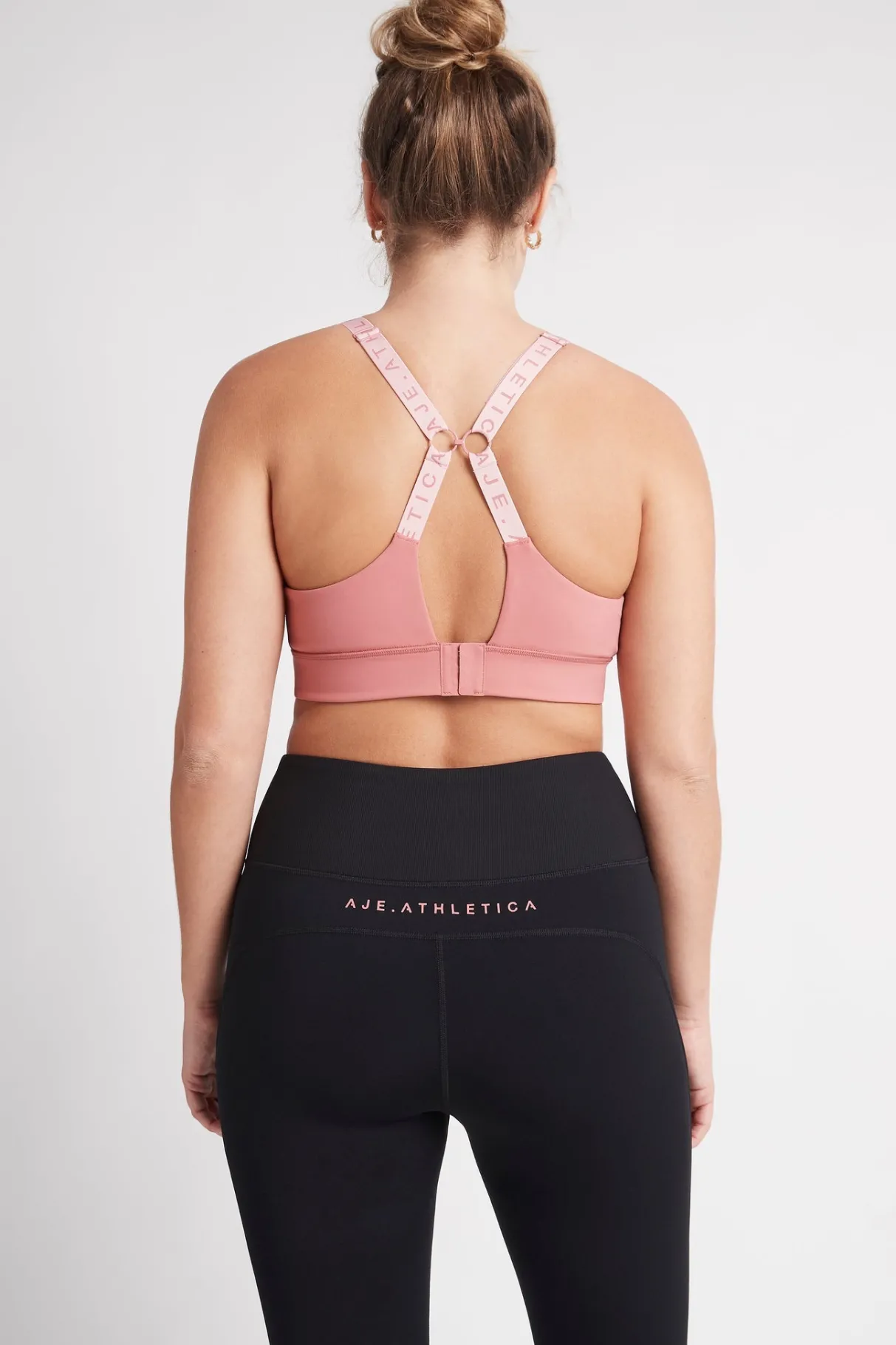 adjustable_strap_logo_tape_sports_bra__9.webp Online Aje ATHLETICA Adjustable Strap Logo Tape Sports Bra 321 Rose Pink/Rose Quartz