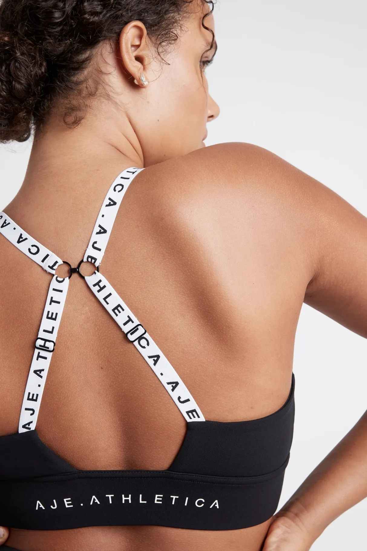 adjustable_strap_sports_bra__6-2.webp Fashion Aje ATHLETICA Adjustable Strap Sports Bra 308 Black/White