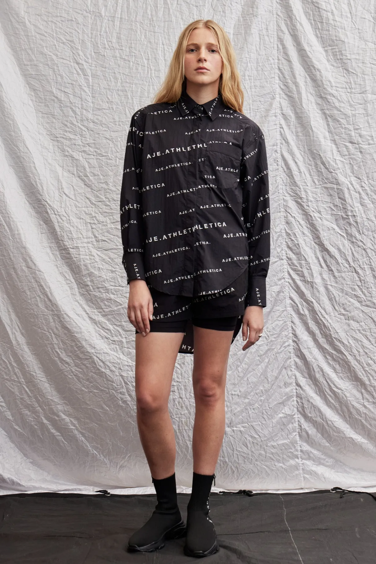 all_over_logo_spray_shirt__17.webp Discount Aje ATHLETICA All Over Logo Spray Shirt 406 Black/White