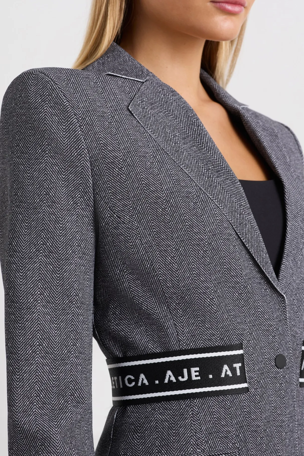 belted_logotape_blazer__3.webp Flash Sale Aje ATHLETICA Belted Logotape Blazer 713 Herringbone Print