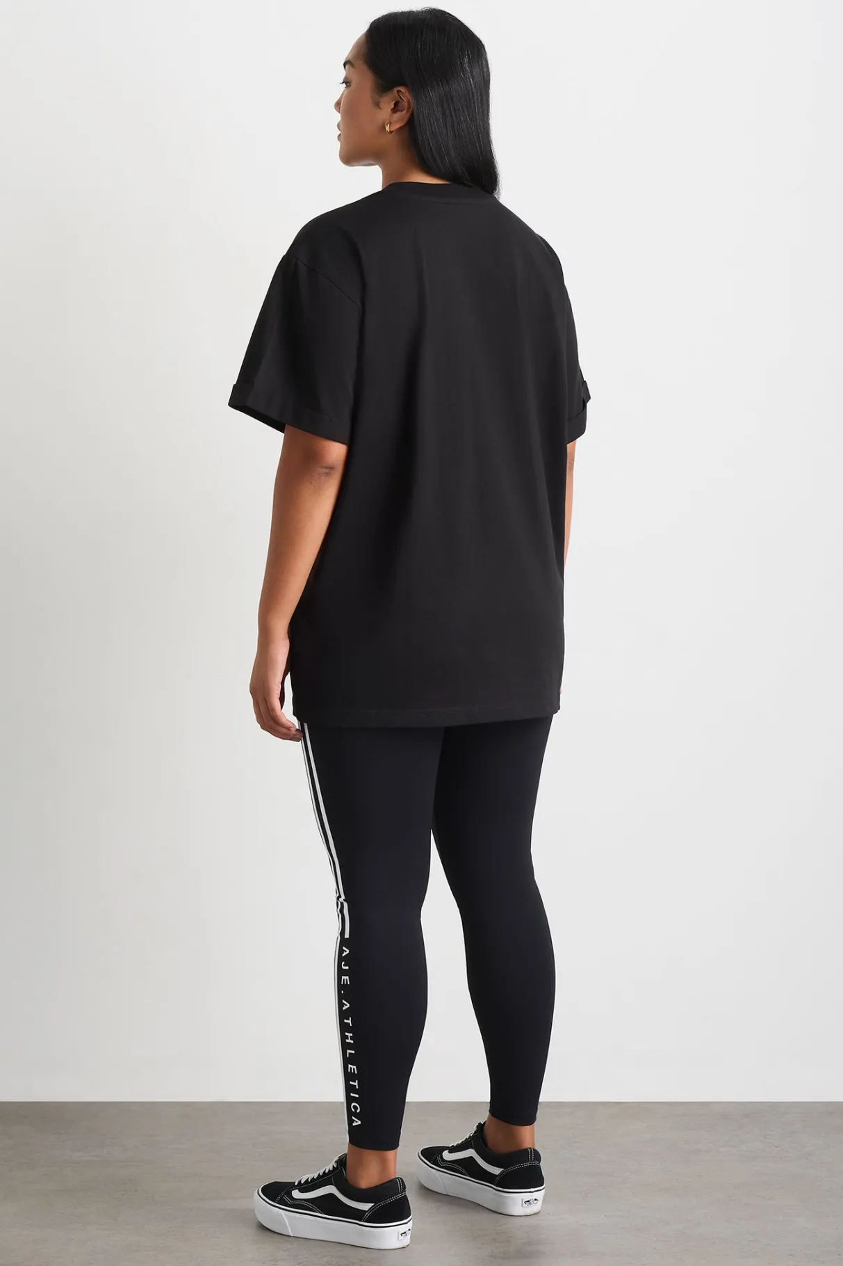 block_logo_boyfriend_tee__9-1.webp Fashion Aje ATHLETICA Block Logo Boyfriend Tee 102 Black/White