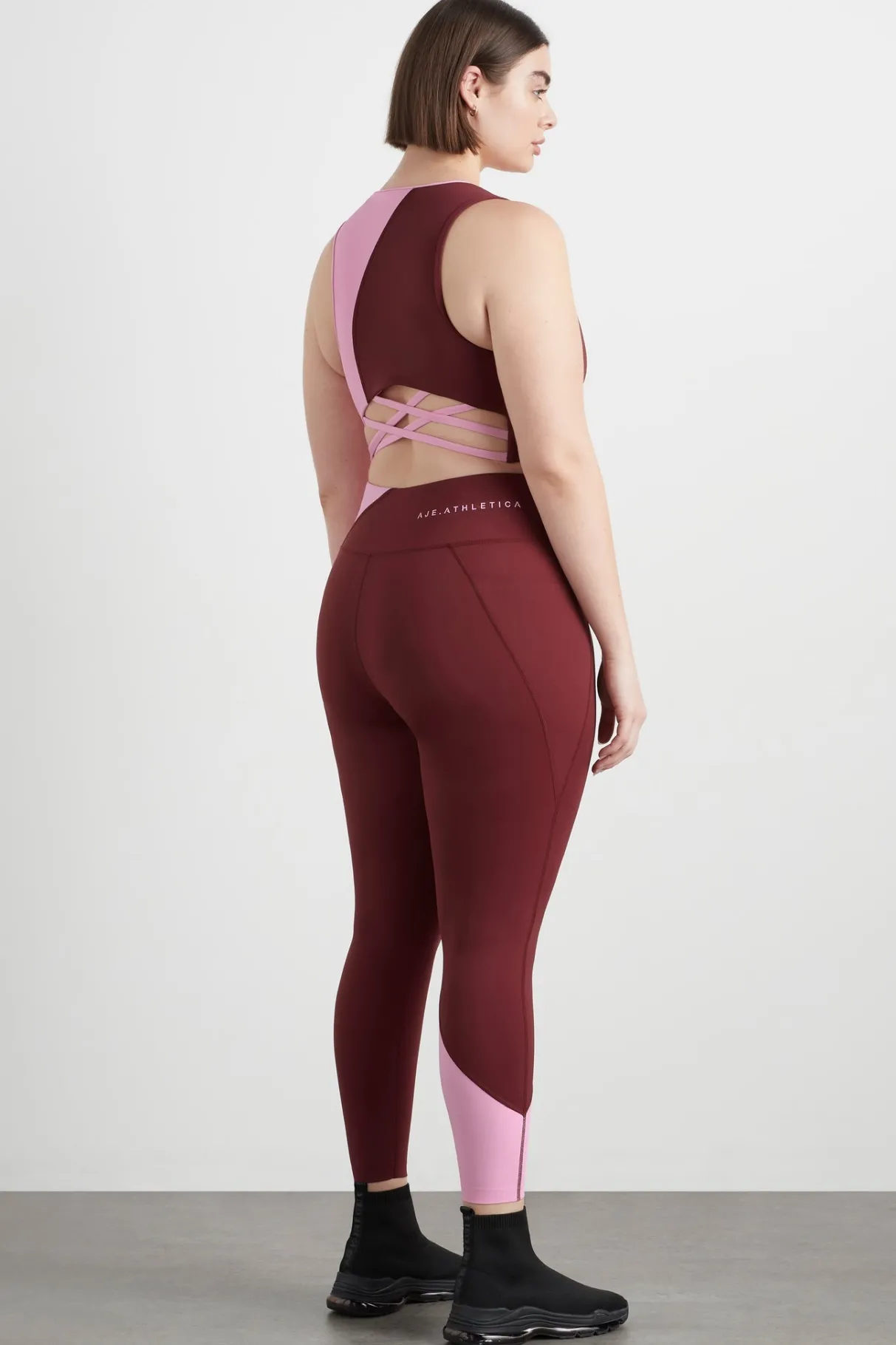 colour_block_crop_top__14-1.webp Store Aje ATHLETICA Colour Block Crop Top 336 Burnt Burgundy/Bonbon Pink