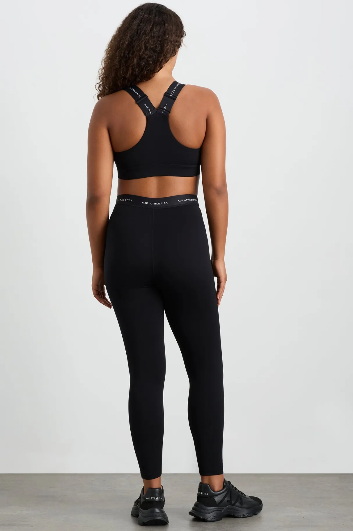 contrast_logo__legging__8.webp Clearance Aje ATHLETICA Contrast Logo 7/8 Legging 203 Black/White