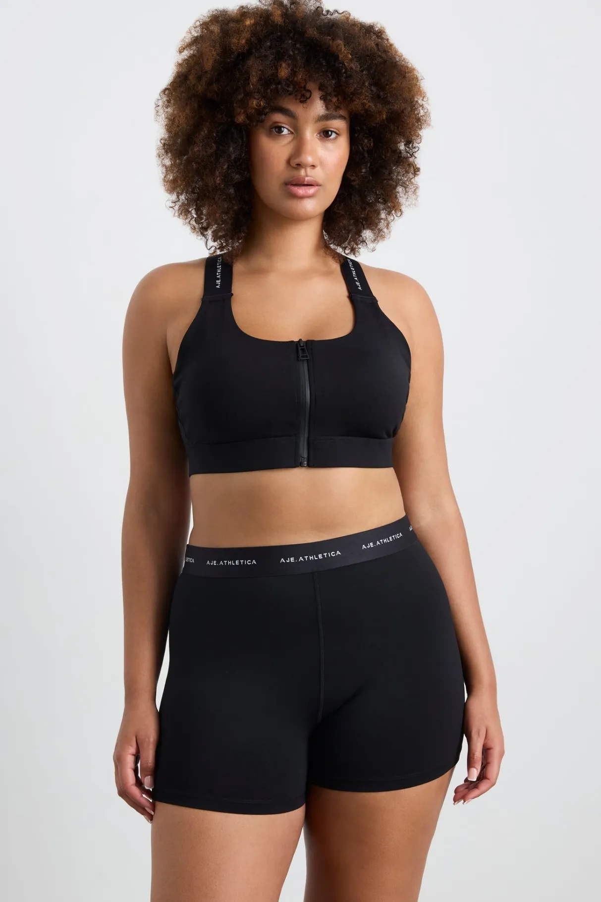 contrast_zip_sports_bra__9.webp Discount Aje ATHLETICA Contrast Zip Sports Bra 304 Black/White