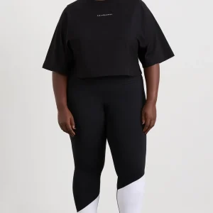 Hot Aje ATHLETICA Crop Panel Tee 105 Black