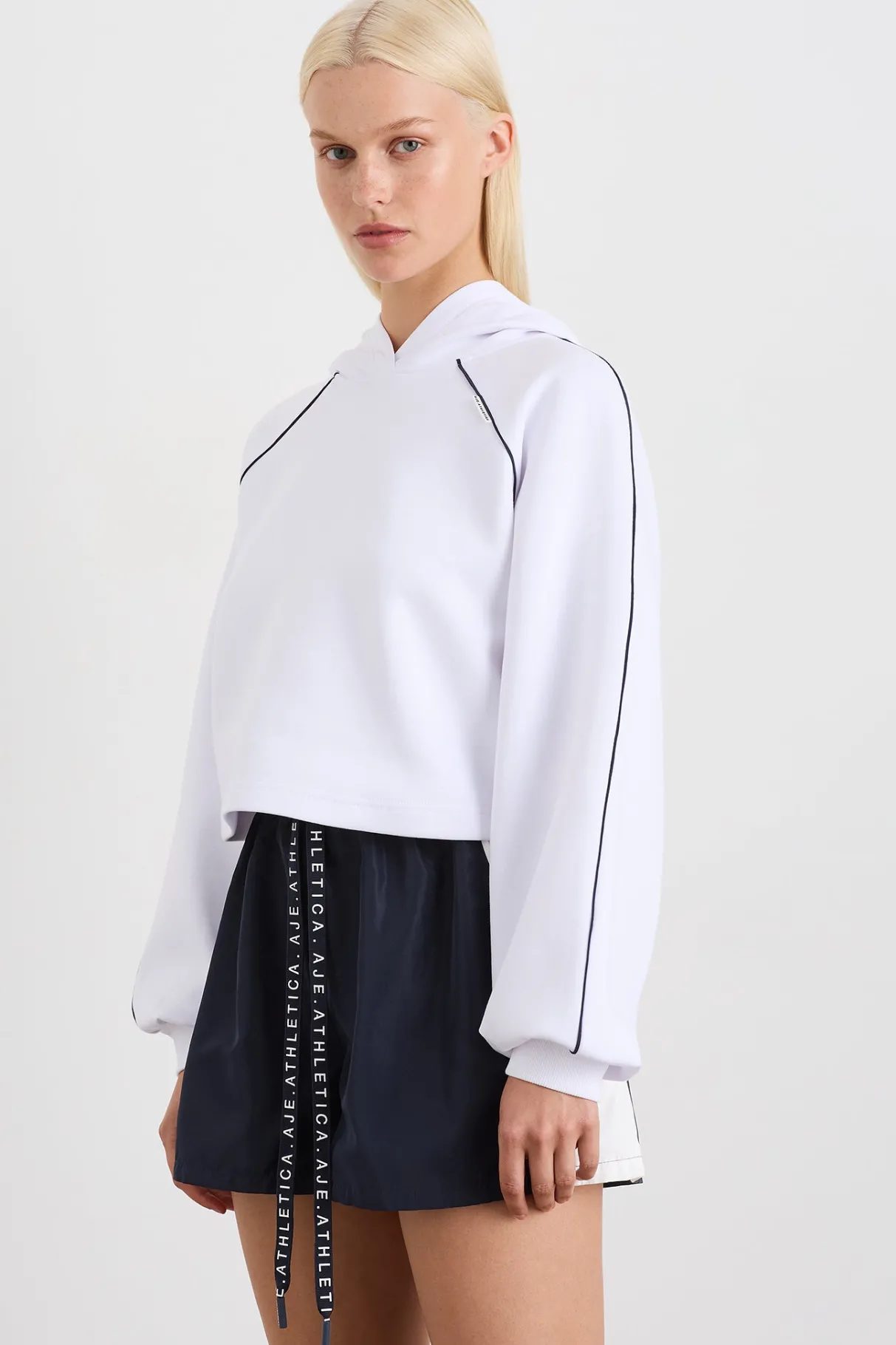 cropped_contrast_hoodie__0.webp Online Aje ATHLETICA Cropped Contrast Hoodie 405 White
