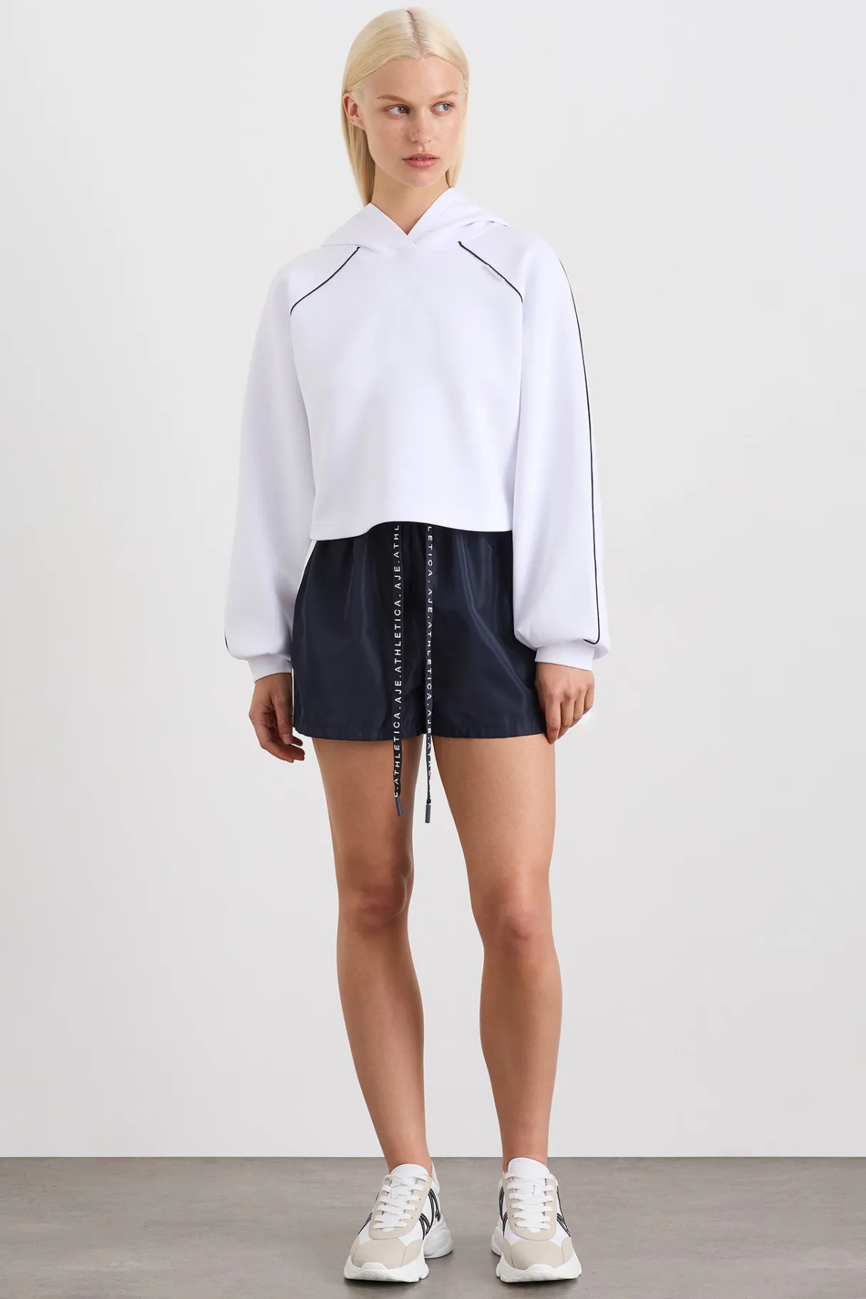 cropped_contrast_hoodie__2.webp Online Aje ATHLETICA Cropped Contrast Hoodie 405 White