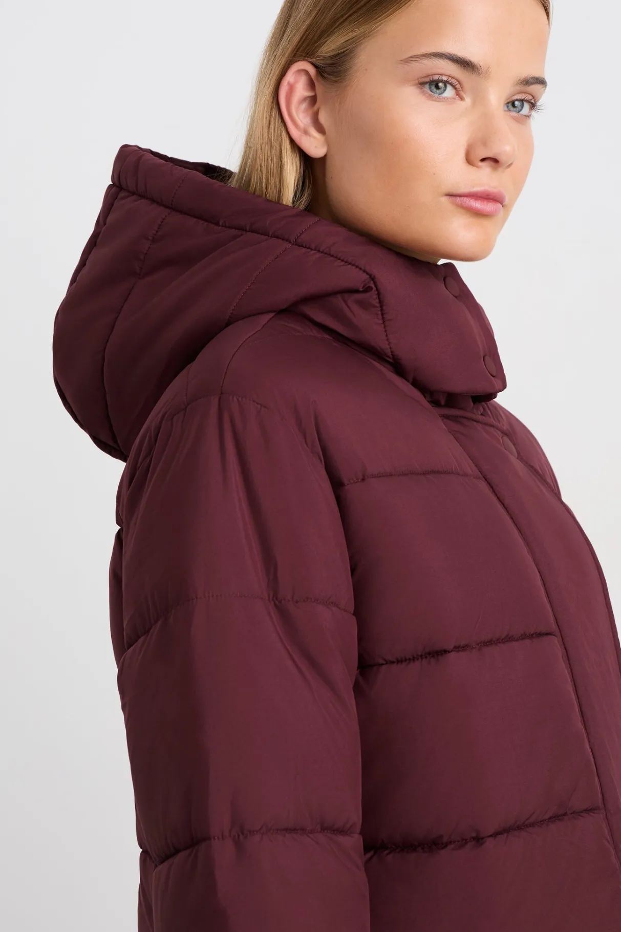 cropped_hooded_puffer_jacket__5.webp Store Aje ATHLETICA Cropped Hooded Puffer Jacket 764 Burgundy