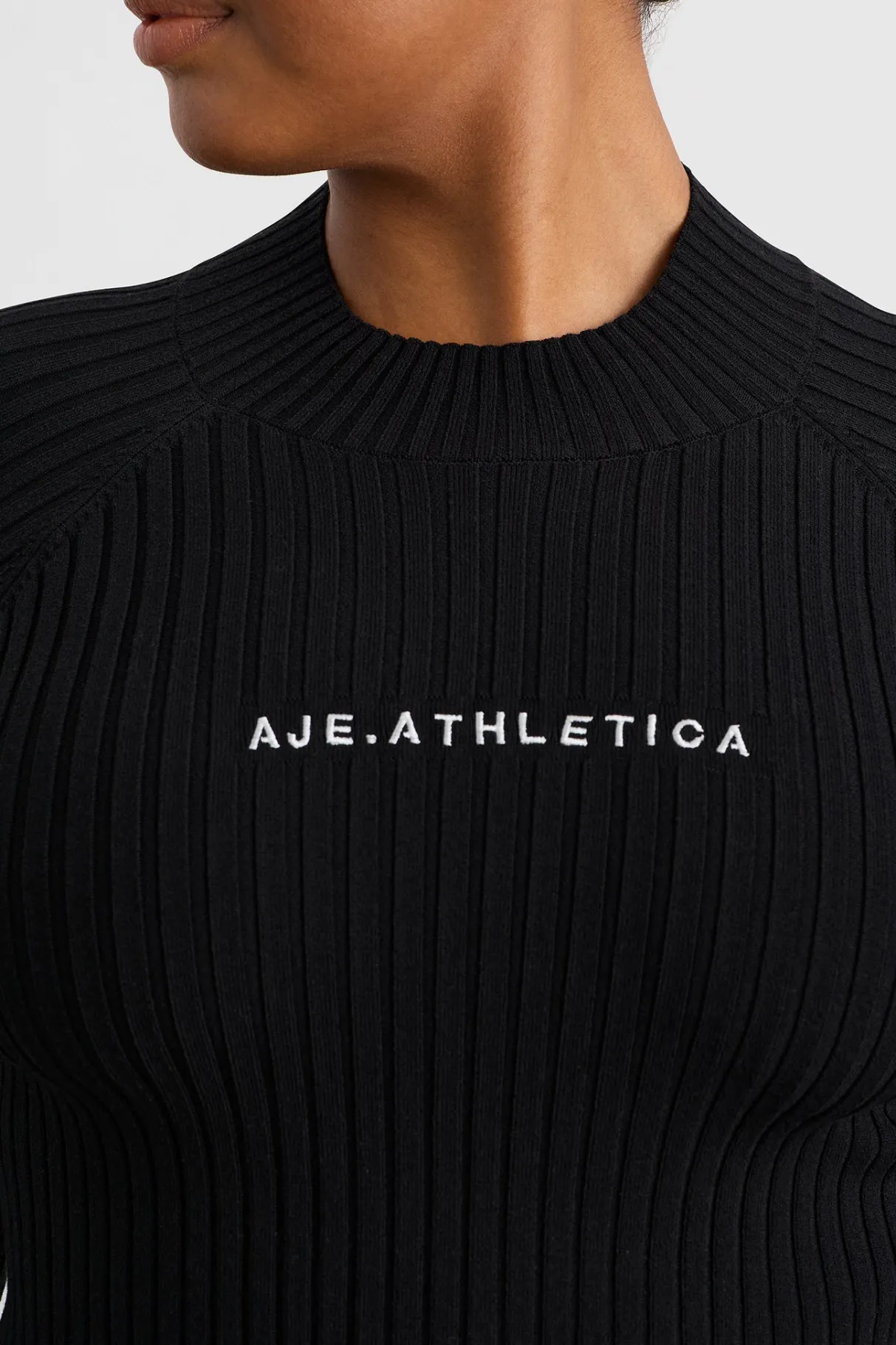 cropped_knitted_long_sleeve_top__12.webp Outlet Aje ATHLETICA Cropped Knitted Long Sleeve Top 437 Black