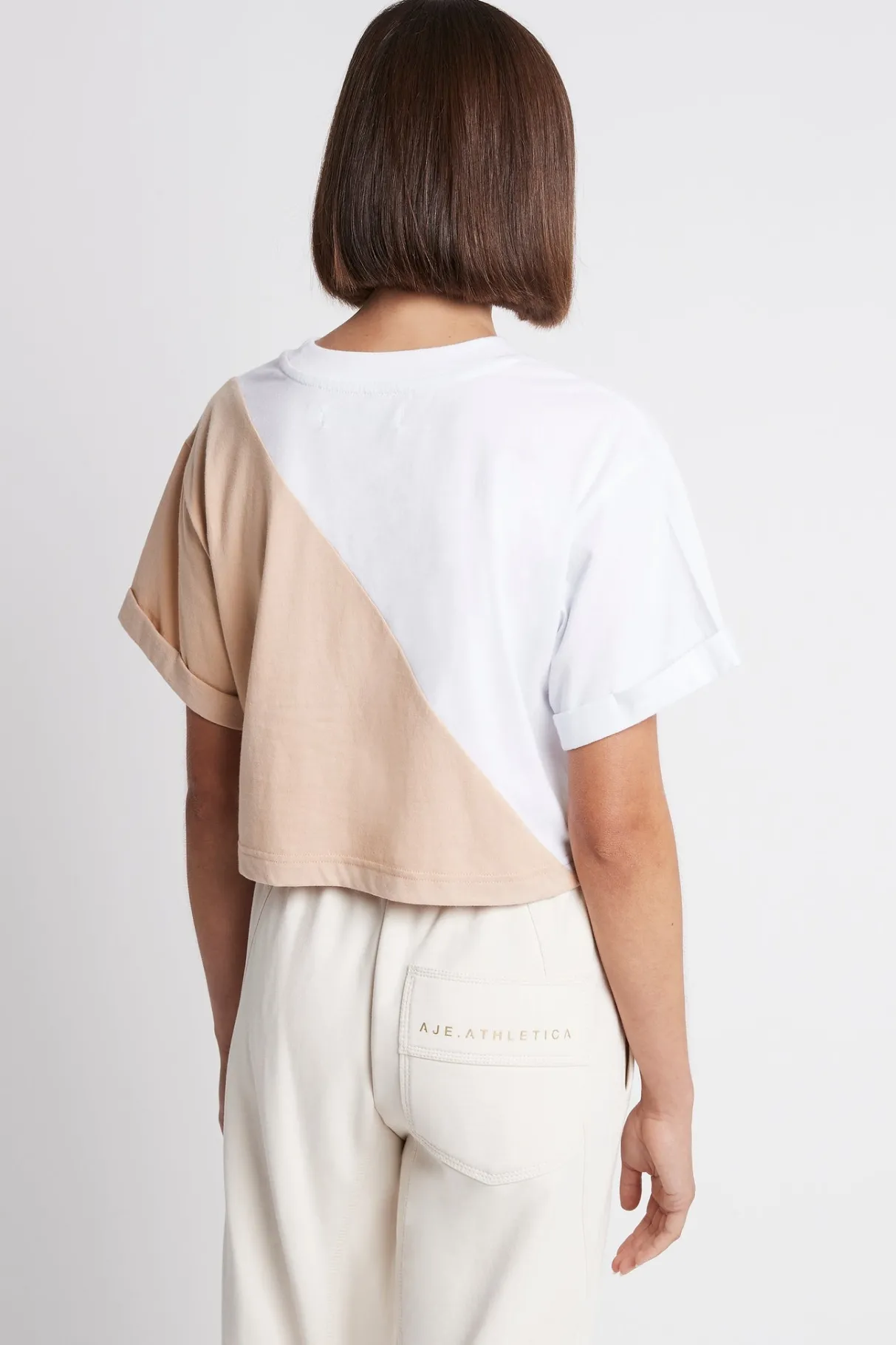 cropped_signature_logo_tshirt__4.webp Cheap Aje ATHLETICA Cropped Signature Logo T-Shirt 105 White/Sand