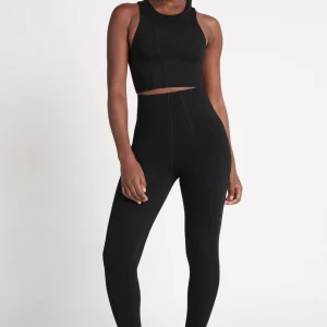 Hot Aje ATHLETICA Cross Back Crop Top 316 Black