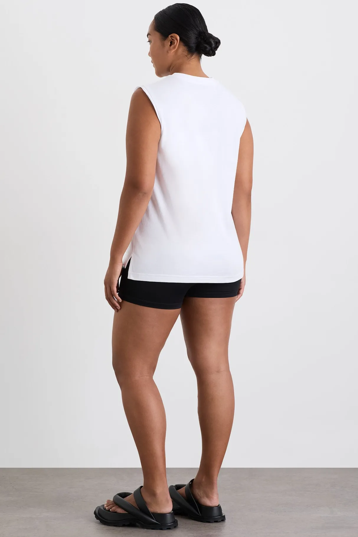 cursive_logo_longline_tank__5.webp Online Aje ATHLETICA Cursive Logo Longline Tank 101 White Ultra Violet