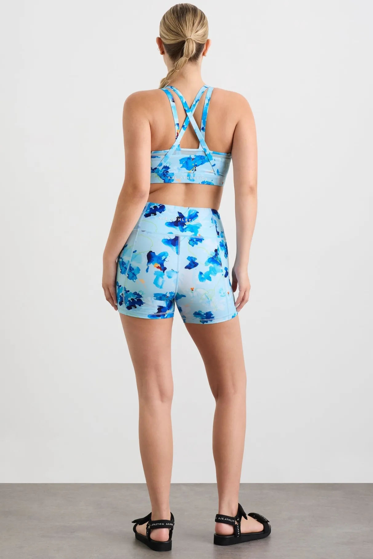 double_layer_crossback_bra__10-1.webp Clearance Aje ATHLETICA Double Layer Crossback Bra 350 Expressive Floral