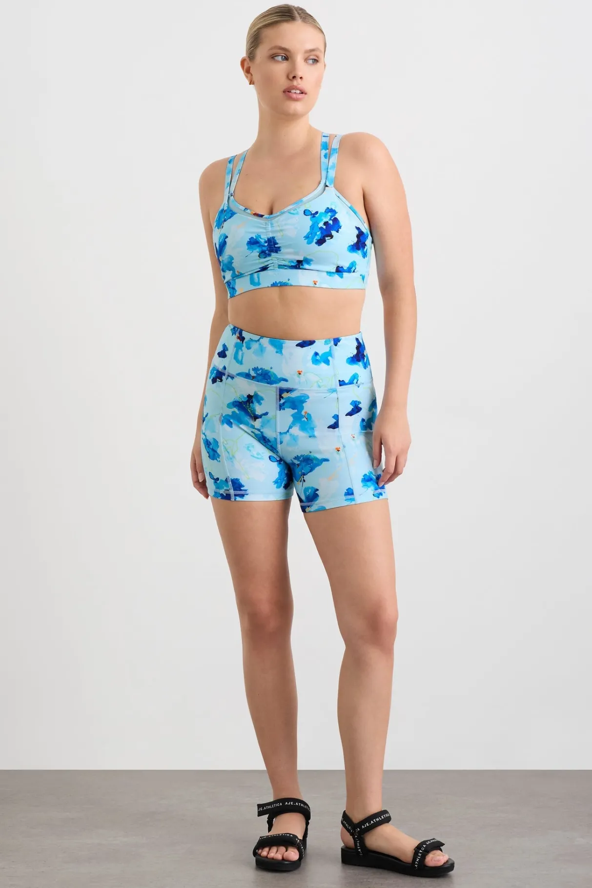 double_layer_crossback_bra__7-1.webp Clearance Aje ATHLETICA Double Layer Crossback Bra 350 Expressive Floral