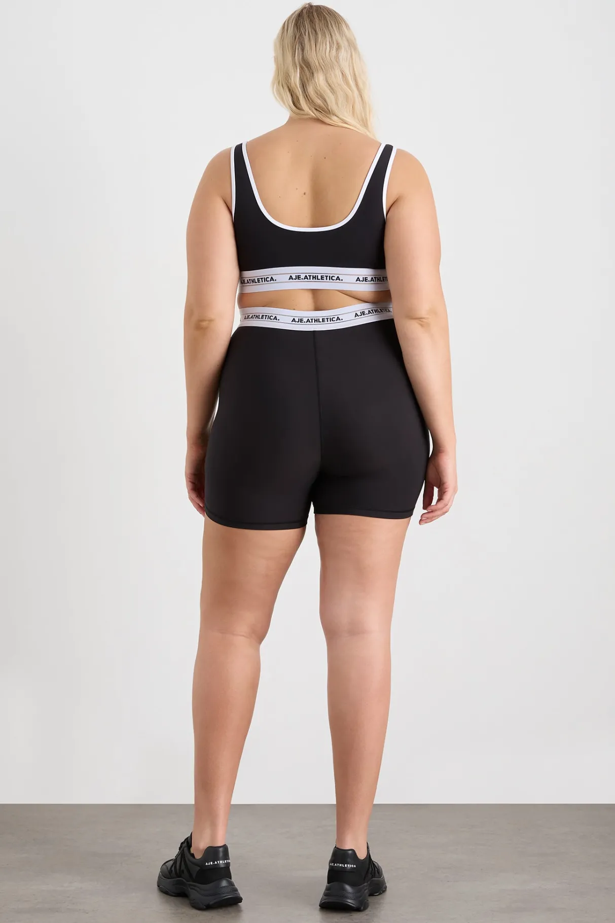 elastic_logo_bike_shorts__11.webp Outlet Aje ATHLETICA Elastic Logo Bike Shorts 601 Black