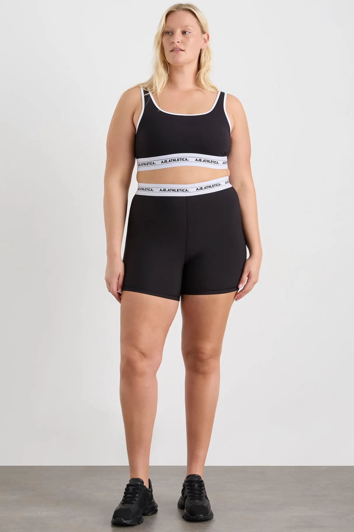 elastic_logo_bike_shorts__8.webp Outlet Aje ATHLETICA Elastic Logo Bike Shorts 601 Black