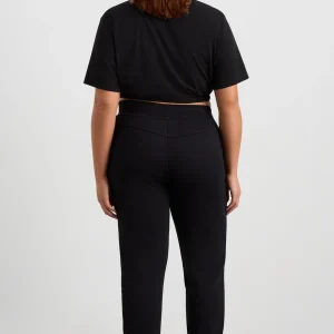 Hot Aje ATHLETICA Elasticated Logo Crop Tee 105 Black