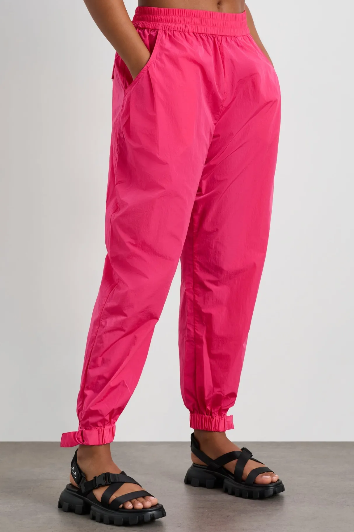 elasticated_spray_pant__7.webp Outlet Aje ATHLETICA Elasticated Spray Pant 517 Made You Blush