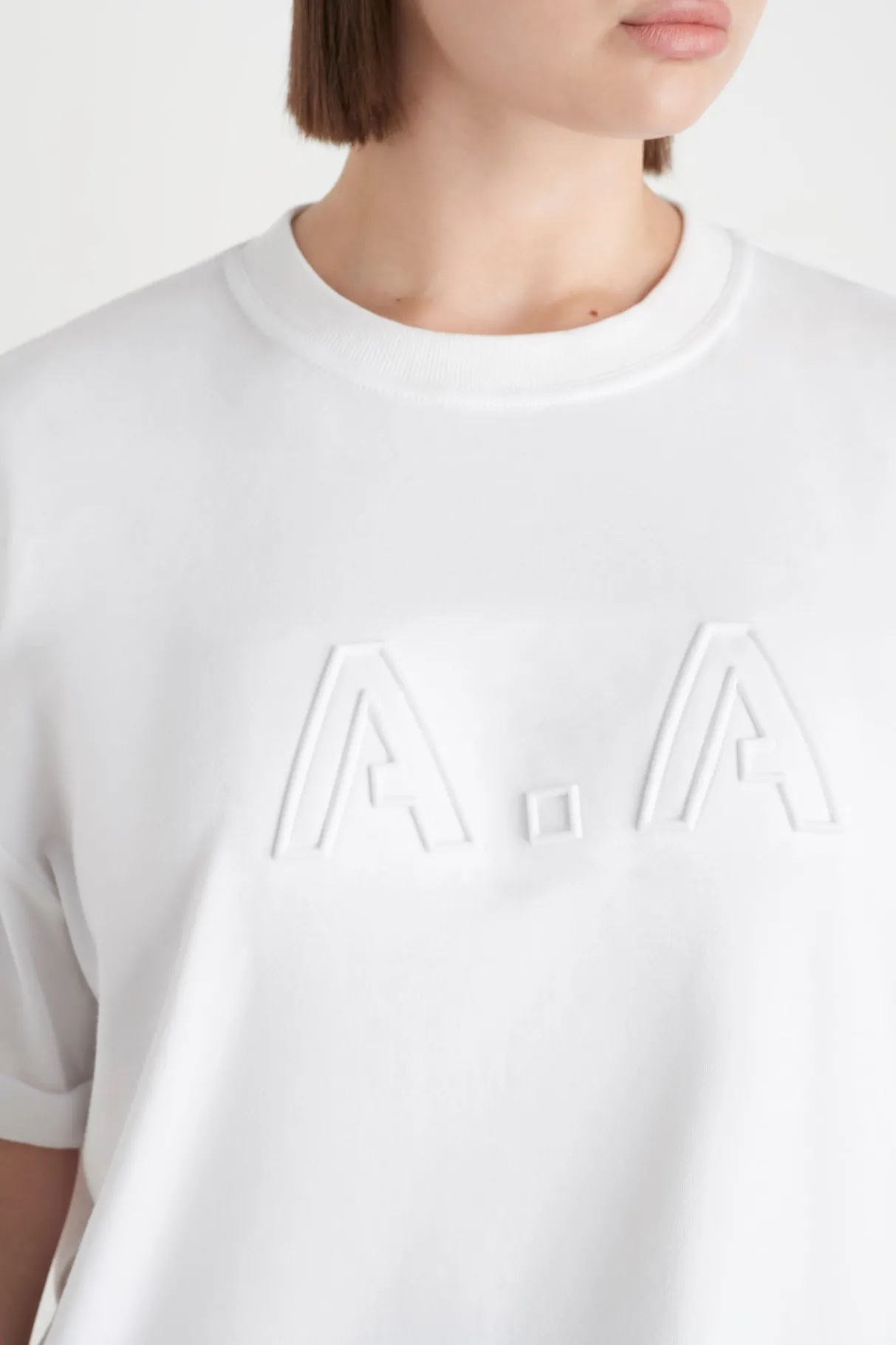 embossed_classic_logo_tshirt__12.webp Online Aje ATHLETICA Embossed Classic Logo T-Shirt 103 White