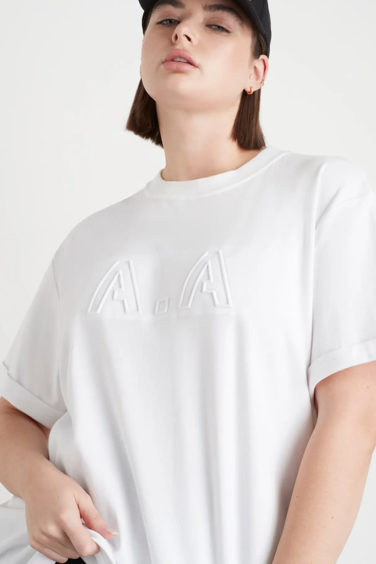 embossed_classic_logo_tshirt__13.webp Online Aje ATHLETICA Embossed Classic Logo T-Shirt 103 White