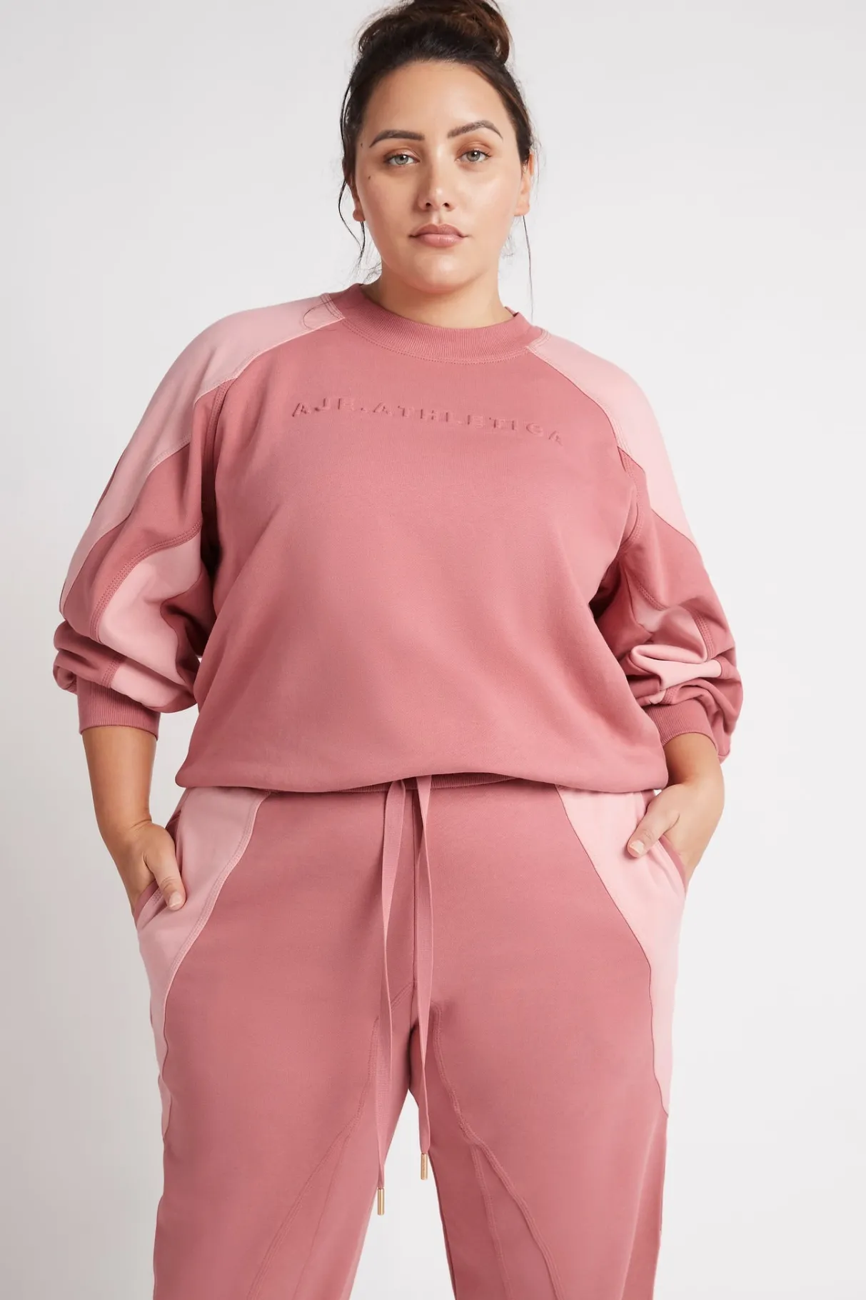 embossed_signature_logo_crew_jumper__11-1.webp Best Aje ATHLETICA Embossed Signature Logo Crew Jumper 410 Rose Pink/Rose Quartz