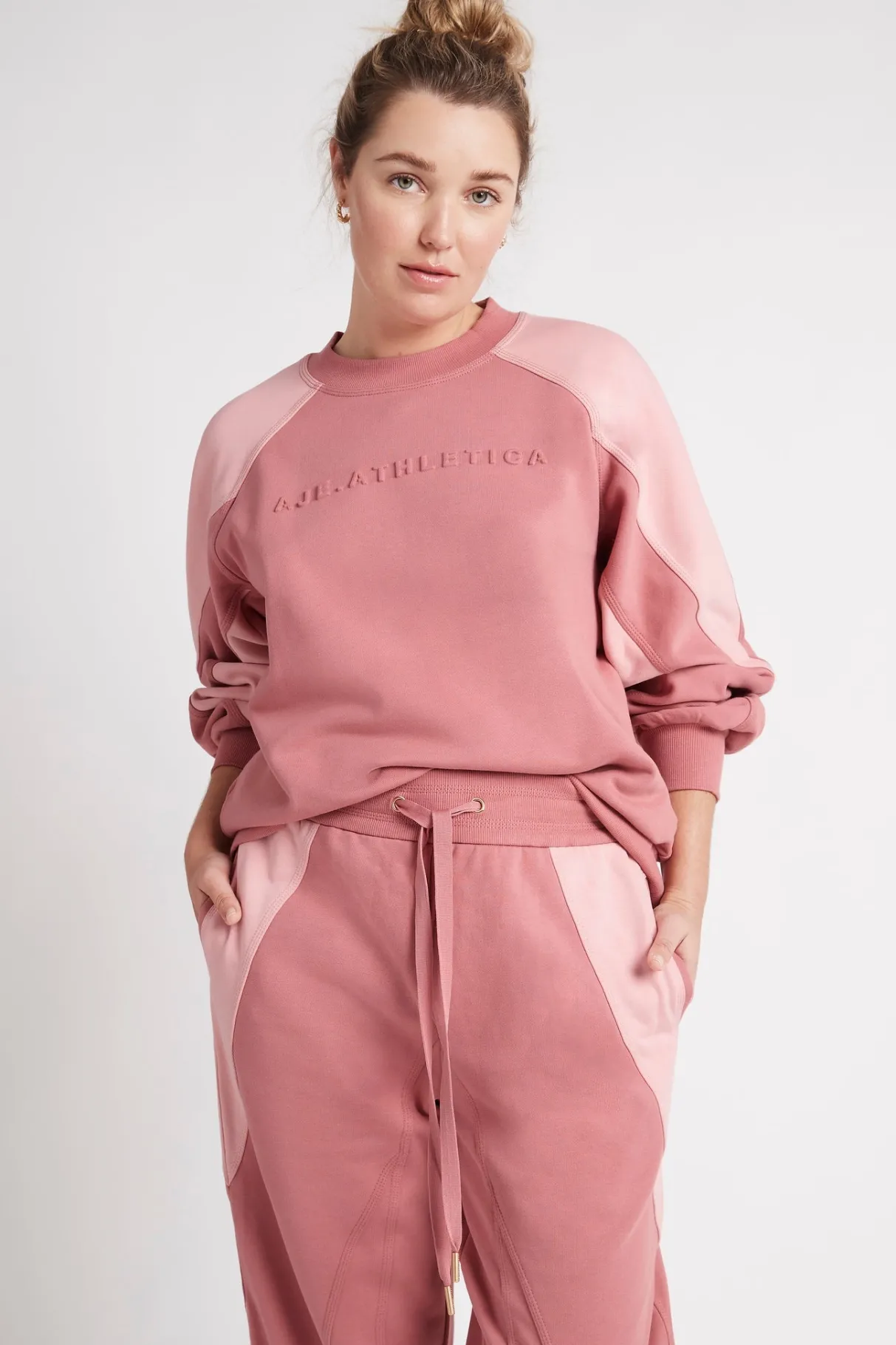embossed_signature_logo_crew_jumper__6-1.webp Best Aje ATHLETICA Embossed Signature Logo Crew Jumper 410 Rose Pink/Rose Quartz