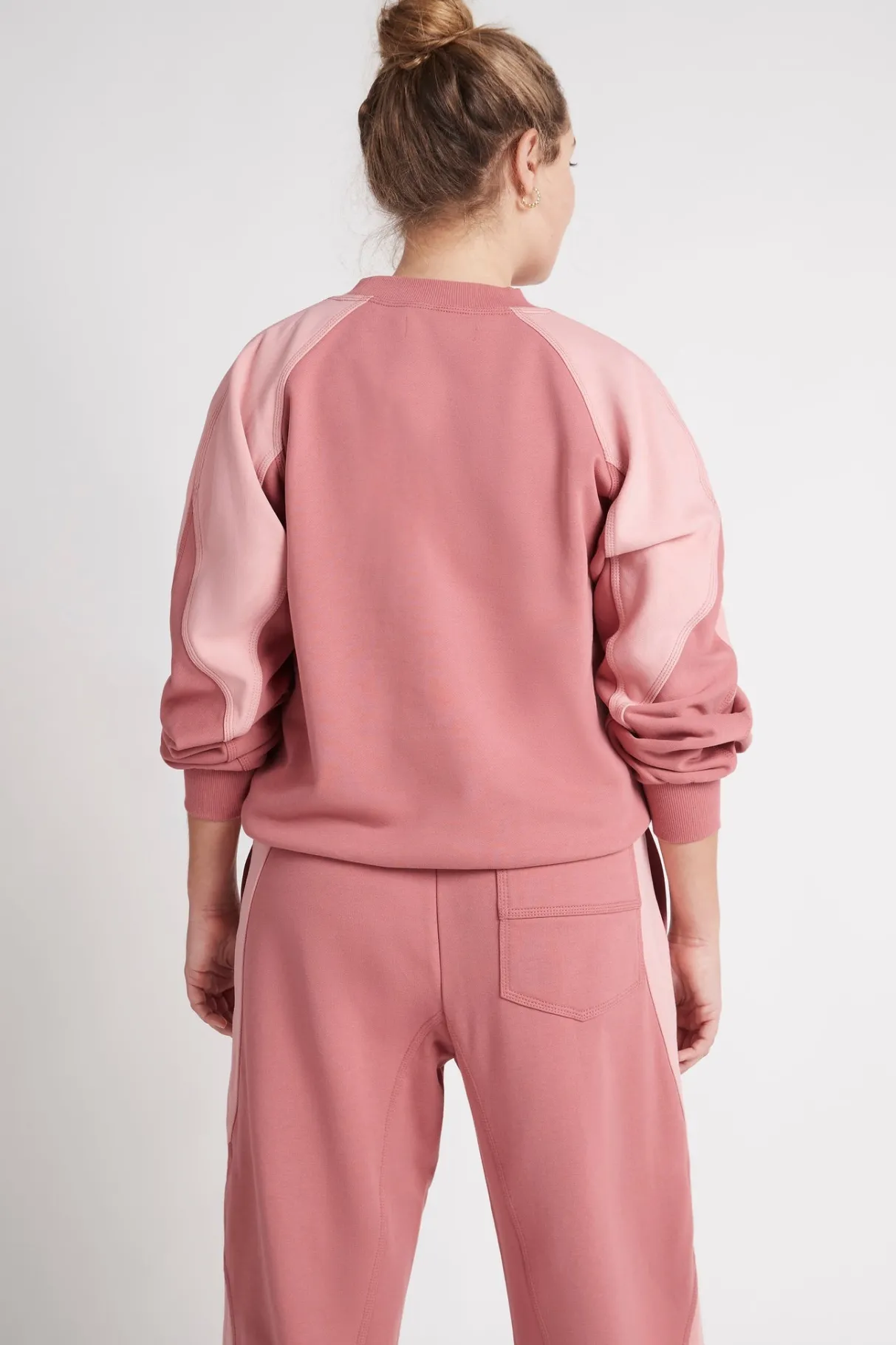 embossed_signature_logo_crew_jumper__9-1.webp Best Aje ATHLETICA Embossed Signature Logo Crew Jumper 410 Rose Pink/Rose Quartz