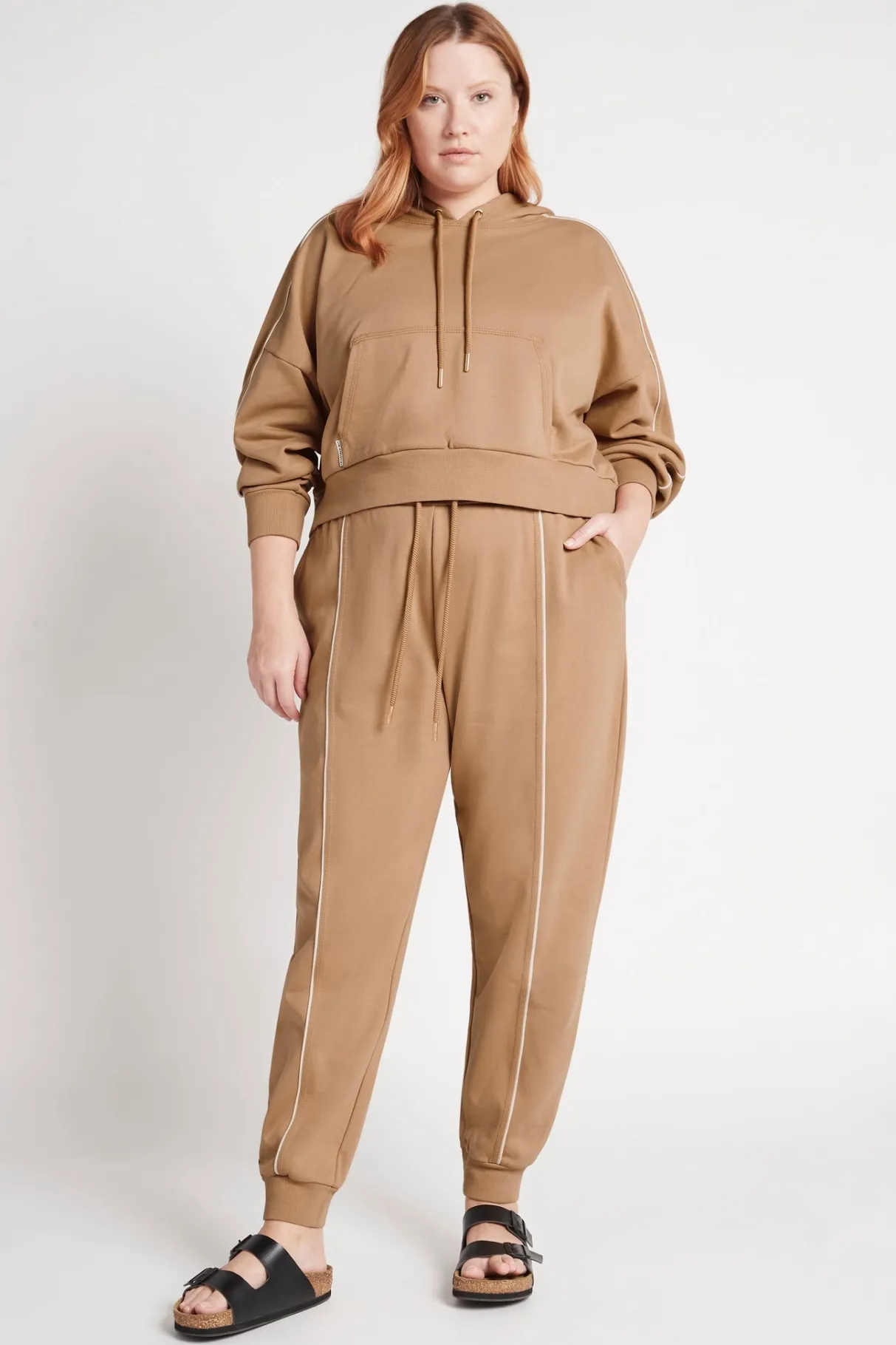 fleece_contrast_piping_trackpants__10.webp Flash Sale Aje ATHLETICA Fleece Contrast Piping Trackpants 504 Beige/Light Ivory