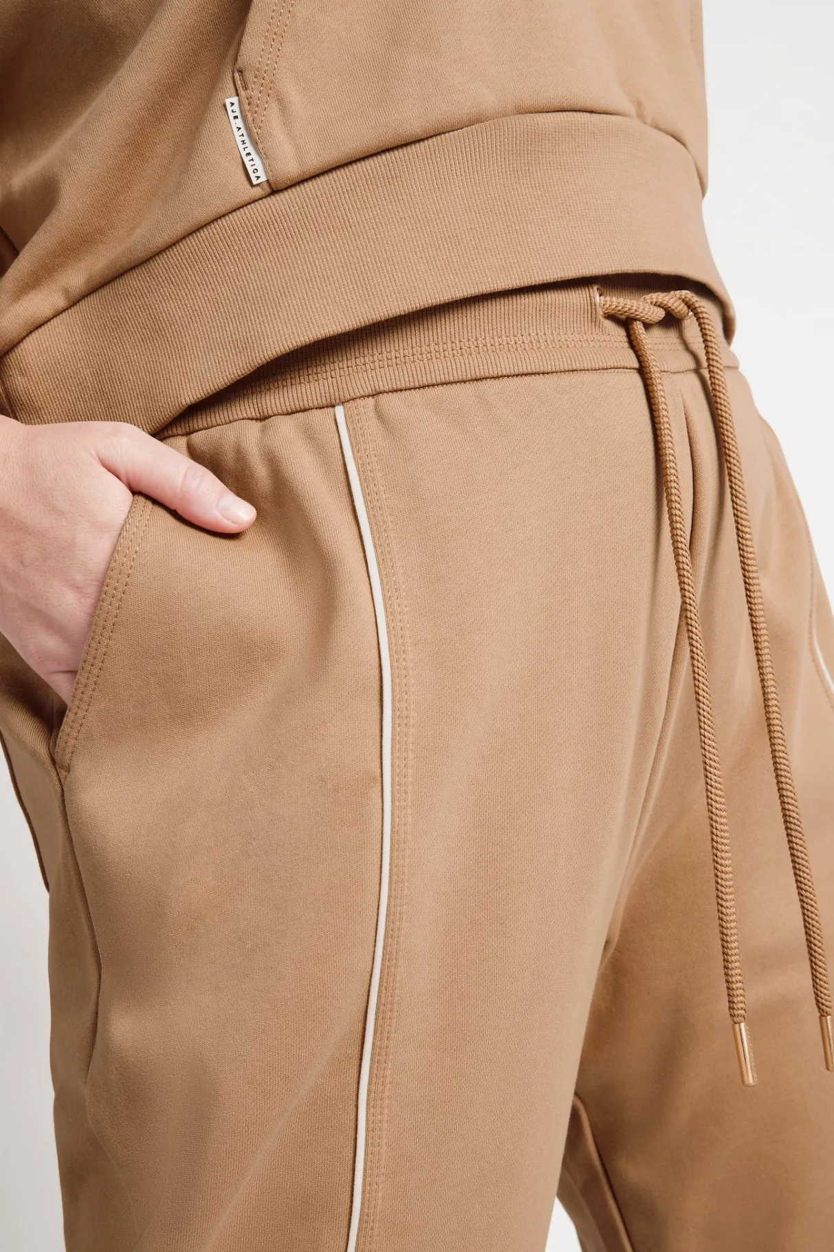 fleece_contrast_piping_trackpants__12.webp Flash Sale Aje ATHLETICA Fleece Contrast Piping Trackpants 504 Beige/Light Ivory