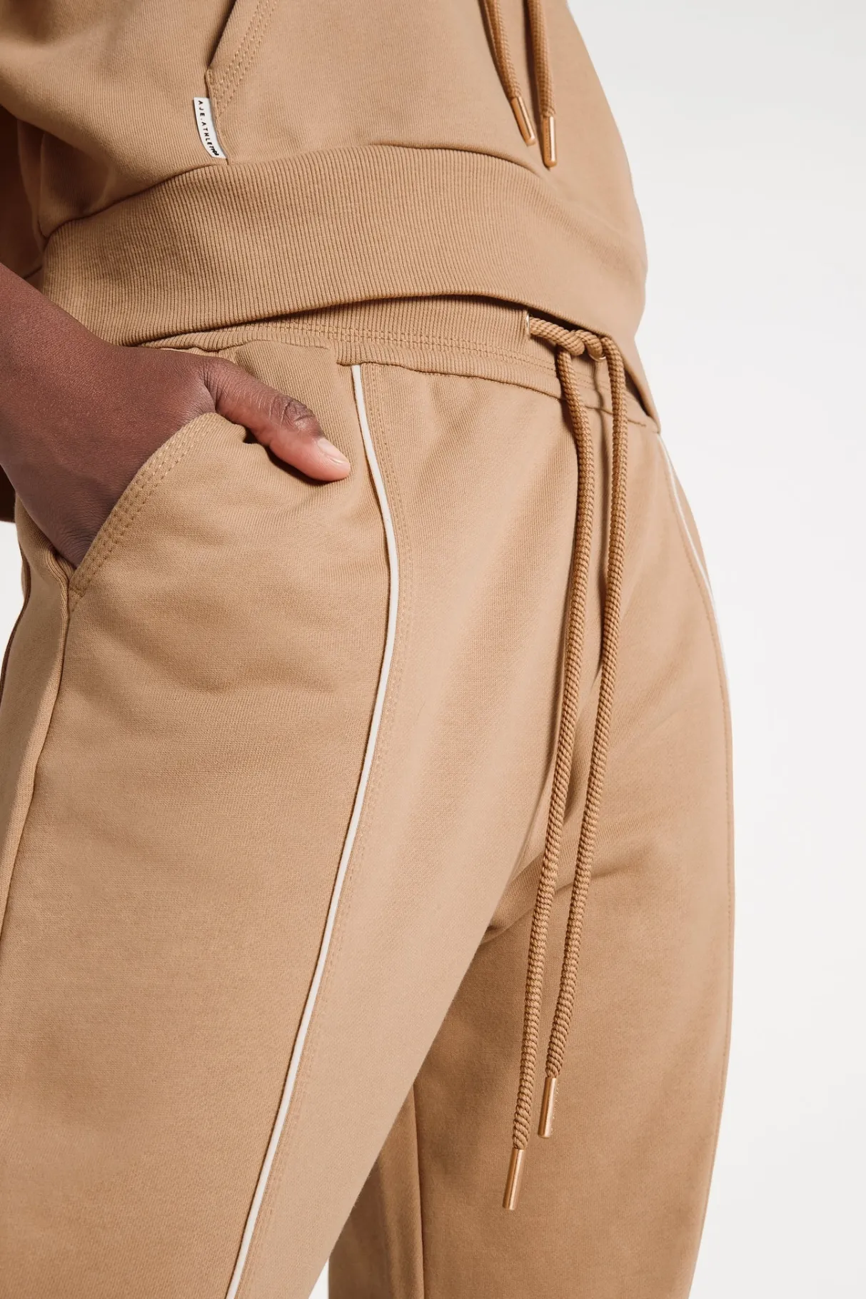 fleece_contrast_piping_trackpants__3.webp Flash Sale Aje ATHLETICA Fleece Contrast Piping Trackpants 504 Beige/Light Ivory