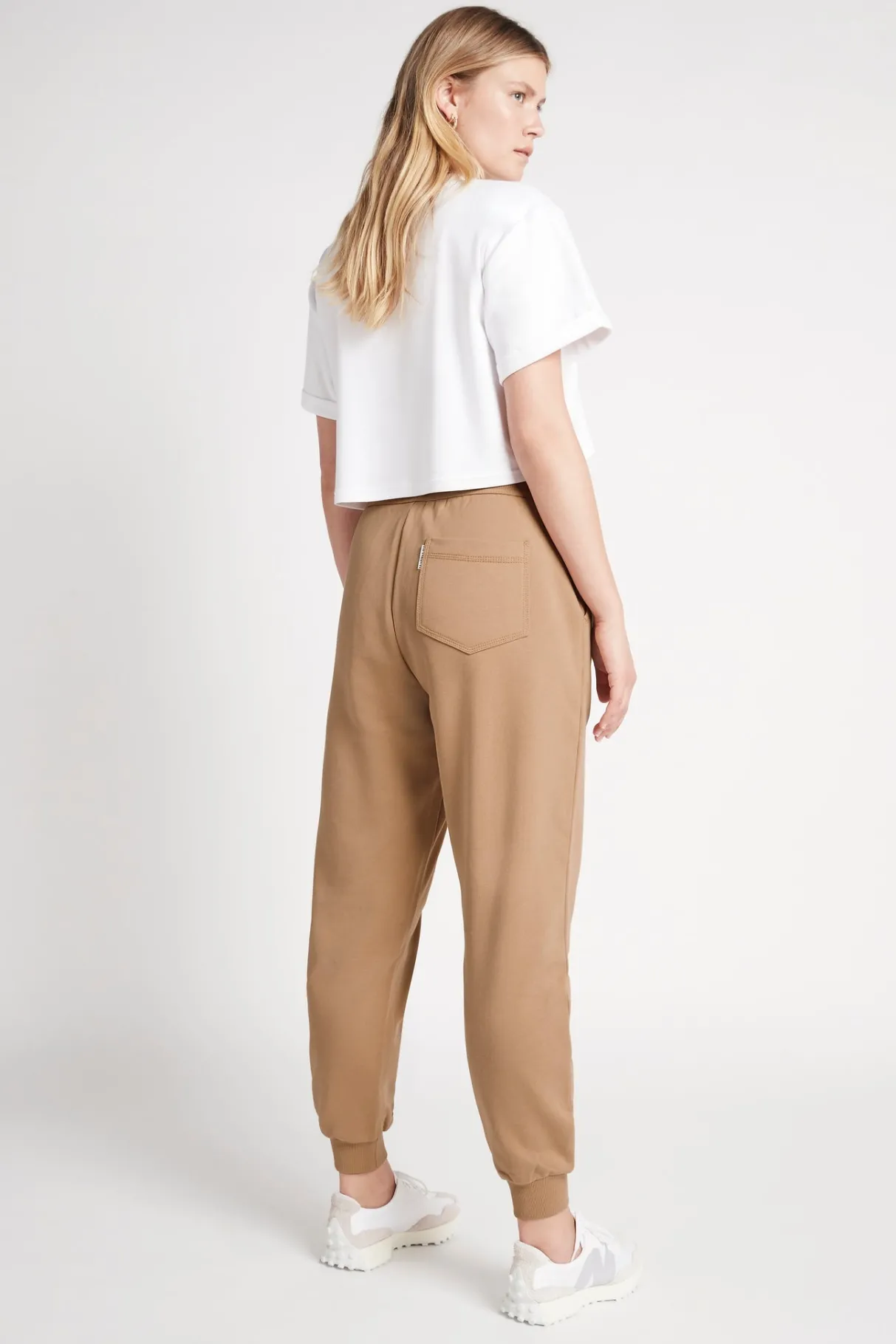 fleece_contrast_piping_trackpants__8.webp Flash Sale Aje ATHLETICA Fleece Contrast Piping Trackpants 504 Beige/Light Ivory
