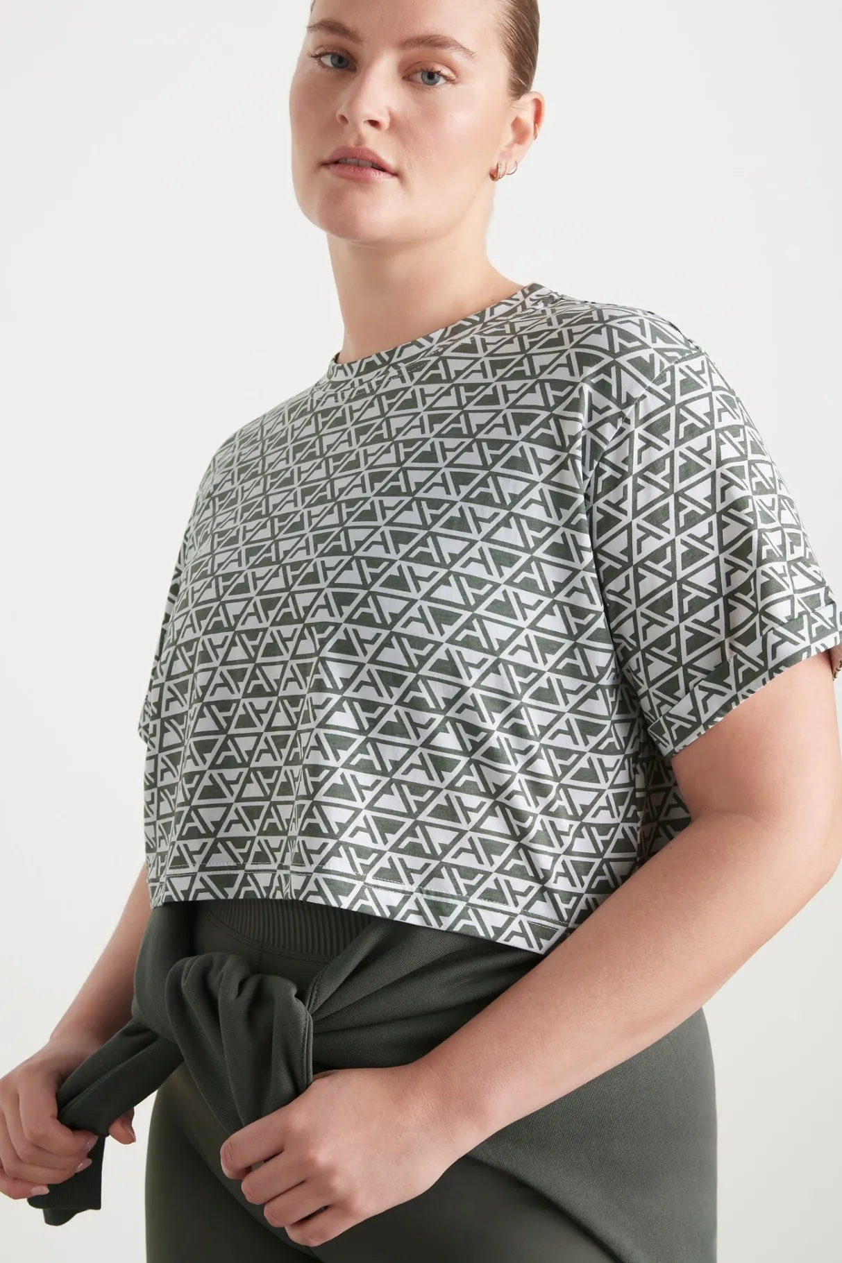 geo_print_crop_tshirt__10.webp Flash Sale Aje ATHLETICA Geo Print Crop T-Shirt 105 Geo Print/White
