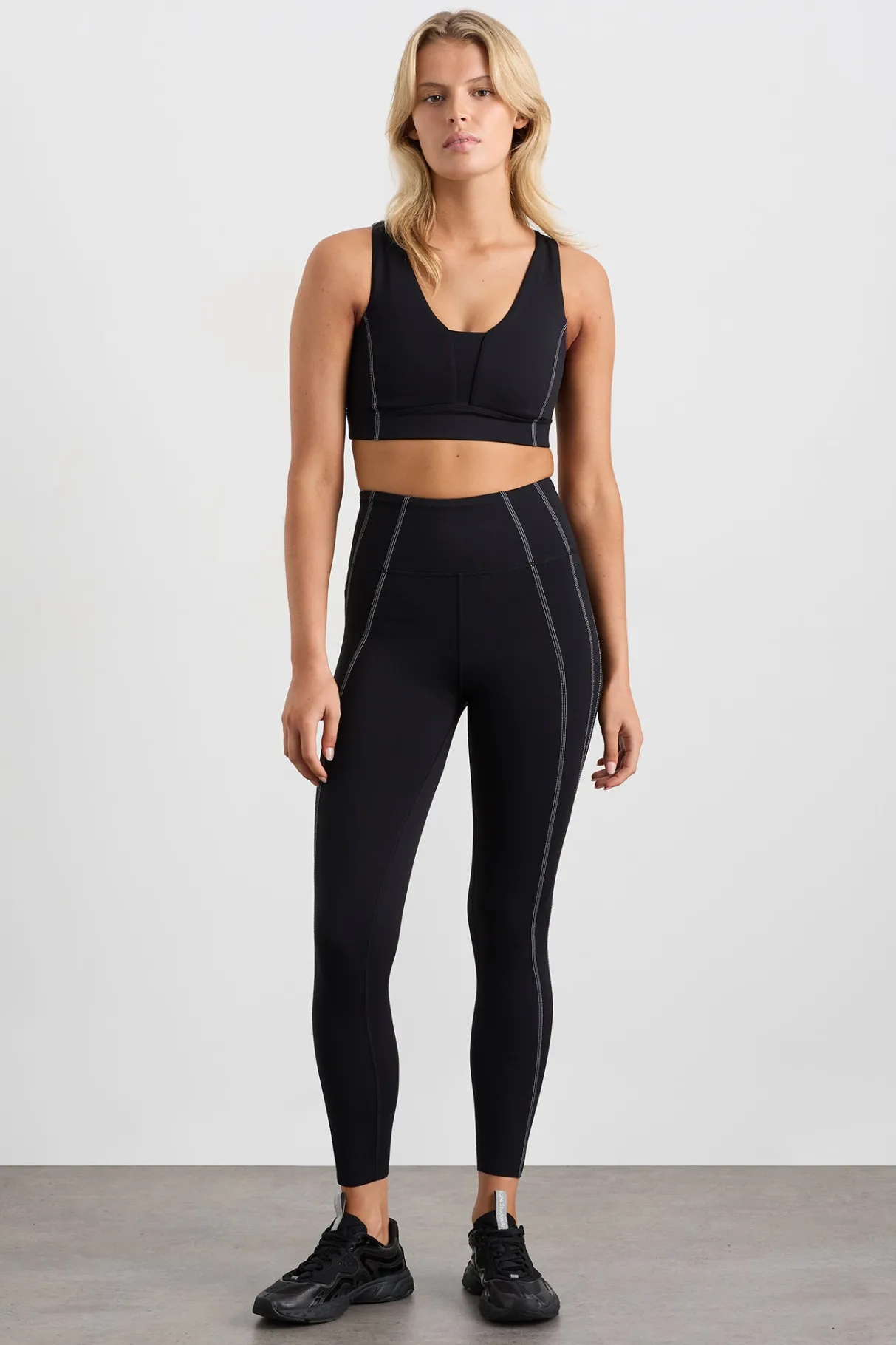high_back_sports_bra__2.webp Best Aje ATHLETICA High Back Sports Bra 381 Black