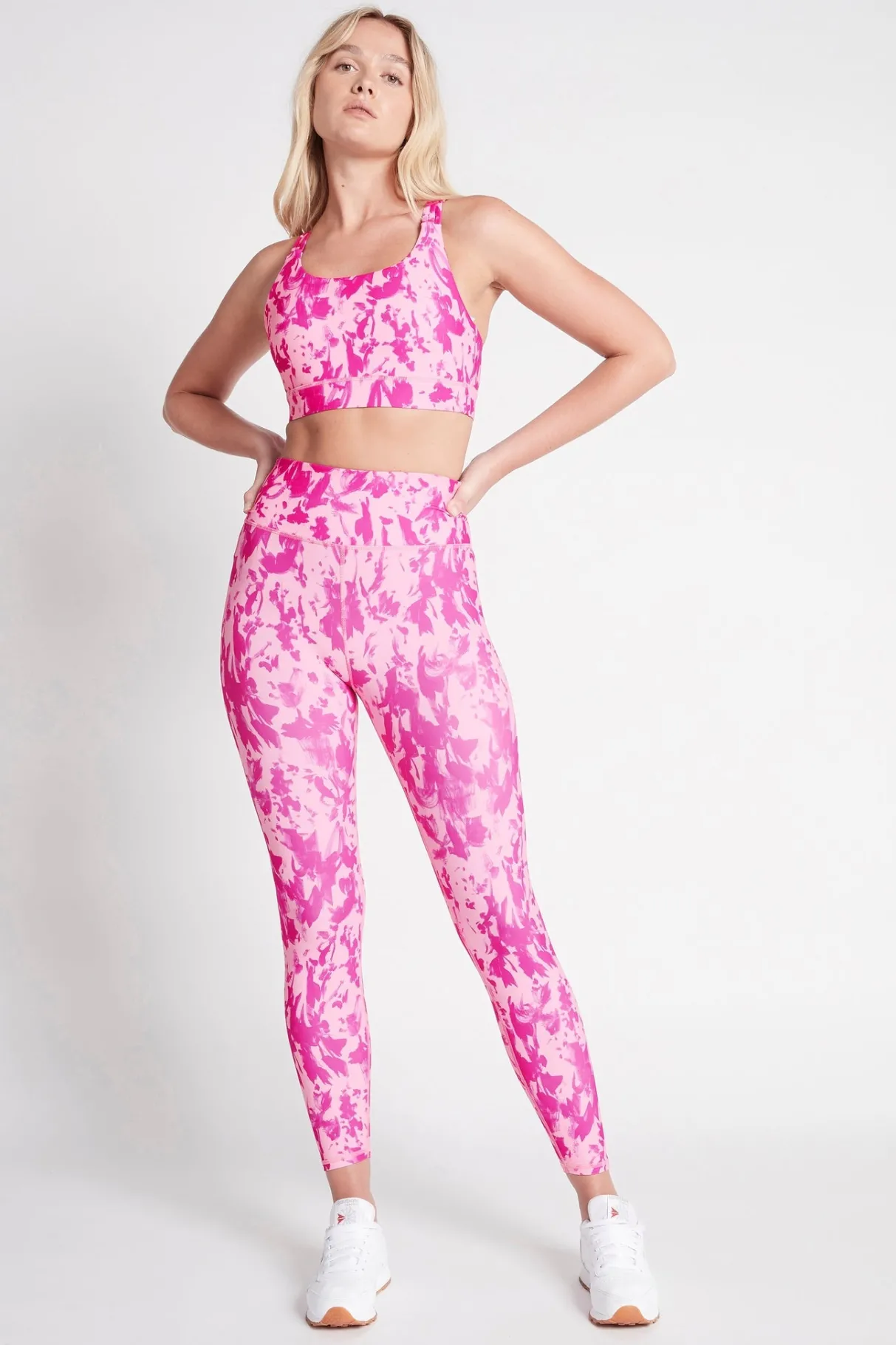 high_rise__legging__0.webp Outlet Aje ATHLETICA High Rise 7/8 Legging 203 Painterly Pink