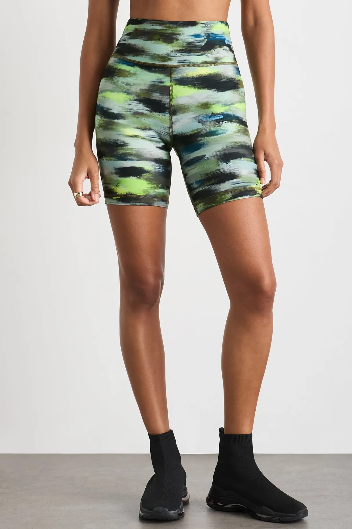 high_rise_bike_shorts__2-3.webp Store Aje ATHLETICA High Rise Bike Shorts 607 Khaki Brushstroke