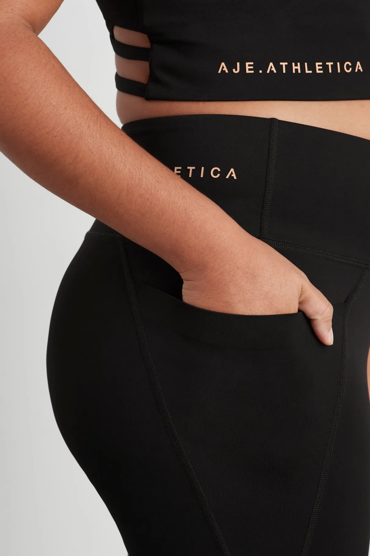 high_rise_colour_block__legging__11-1.webp Cheap Aje ATHLETICA High Rise Colour Block 7/8 Legging 226 Black/Beige
