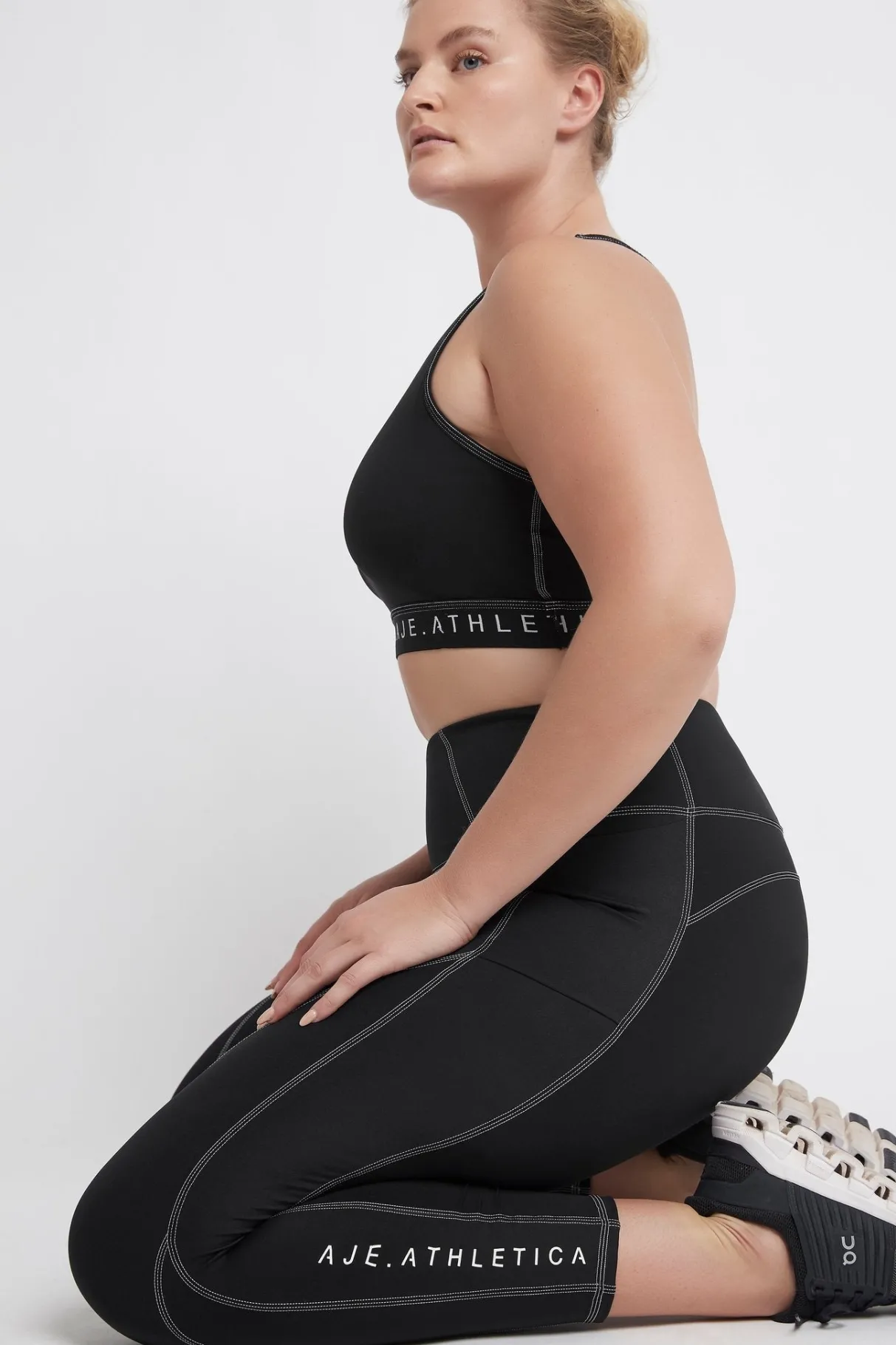 high_rise_full_length_panelled_legging__15.webp Outlet Aje ATHLETICA High Rise Full Length Panelled Legging 020 Black/White