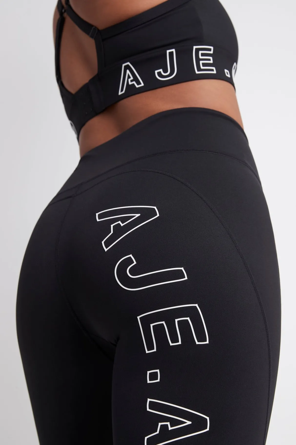 high_rise_logo_full_length_legging__7.webp Outlet Aje ATHLETICA High Rise Logo Full Length Legging 206 Black/White