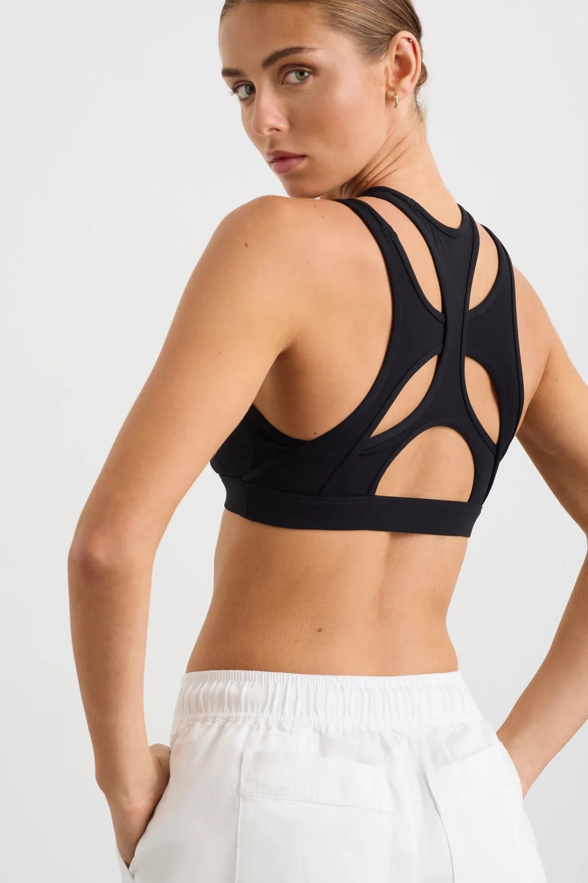 interlock_high_support_bra__0.webp Fashion Aje ATHLETICA Interlock High Support Bra 351 Black