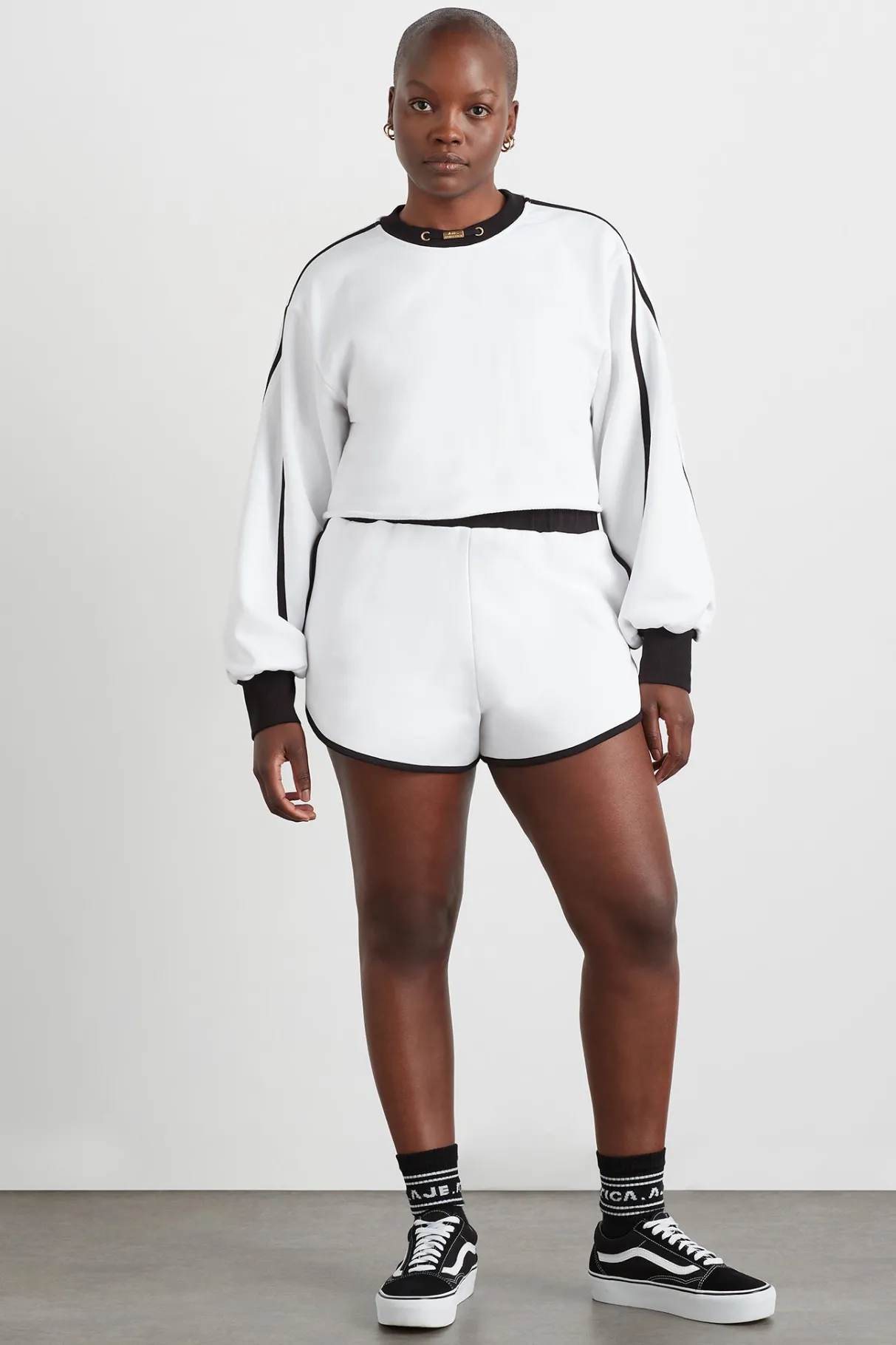 interlock_terry_short__6.webp Outlet Aje ATHLETICA Interlock Terry Short 627 White/Black