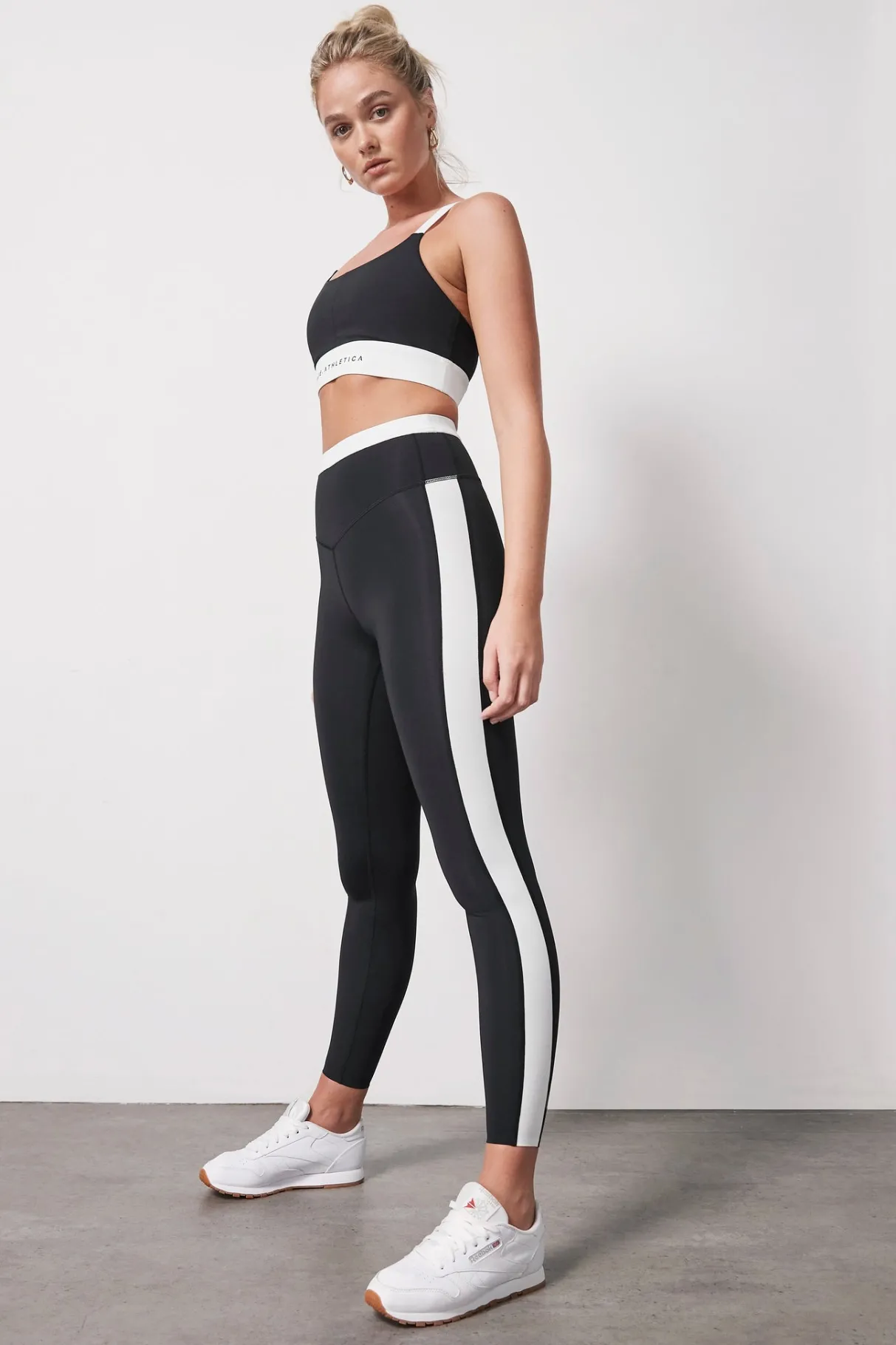 light_support_sports_bra__6.webp Discount Aje ATHLETICA Light Support Sports Bra 320 Black/White