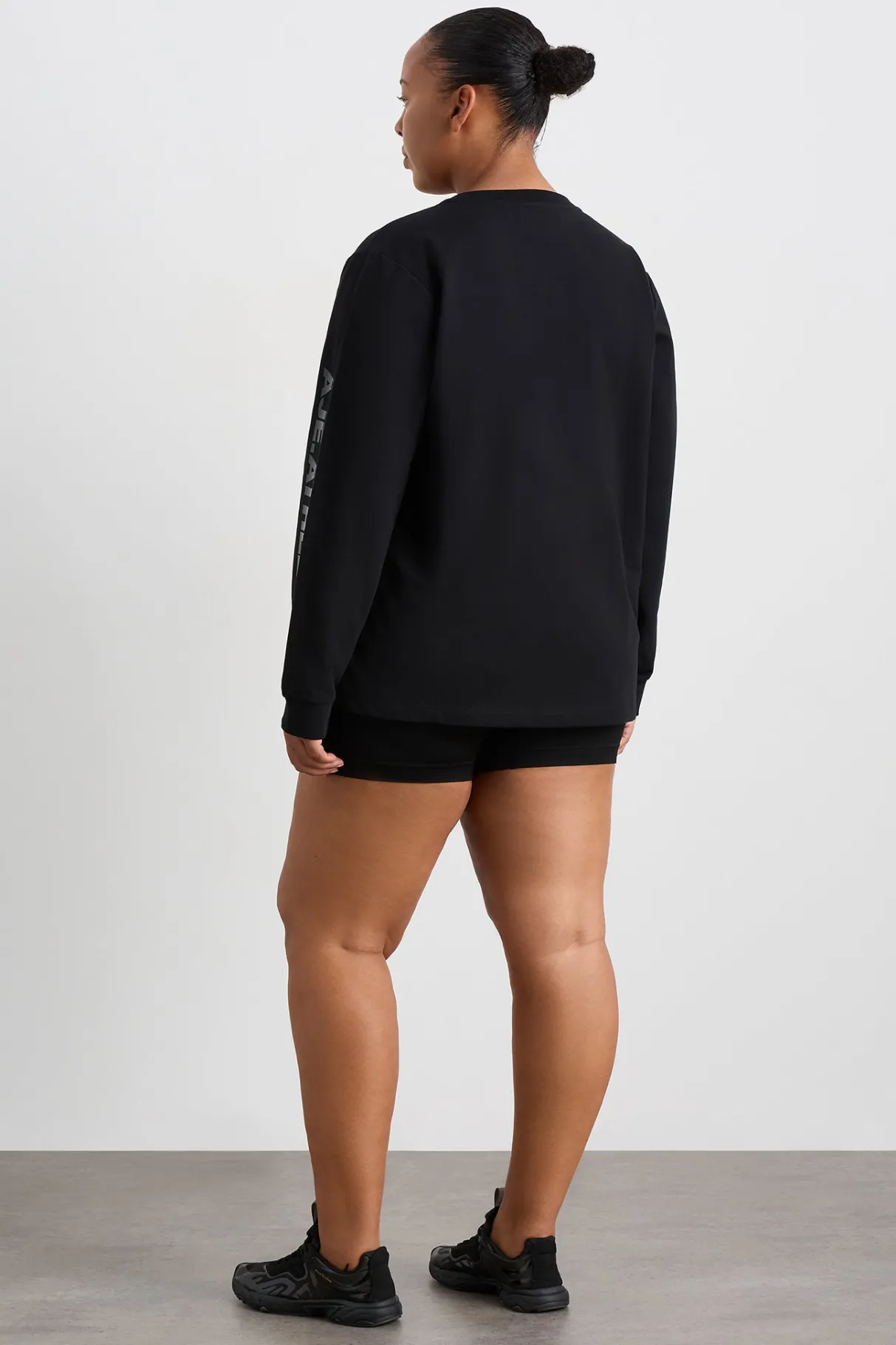 light_weight_logo_crew_jumper__12.webp Hot Aje ATHLETICA Light Weight Logo Crew Jumper 127 Black