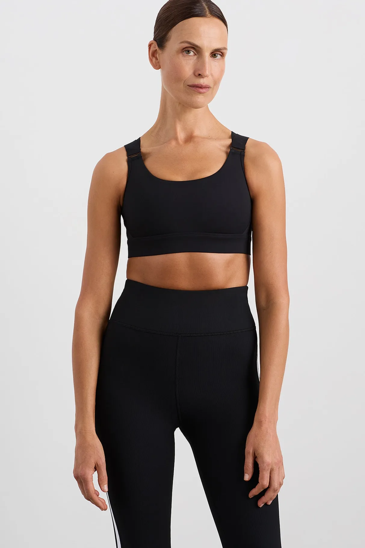 logo_crossback_sports_bra__0.webp Store Aje ATHLETICA Logo Crossback Sports Bra 395 Black