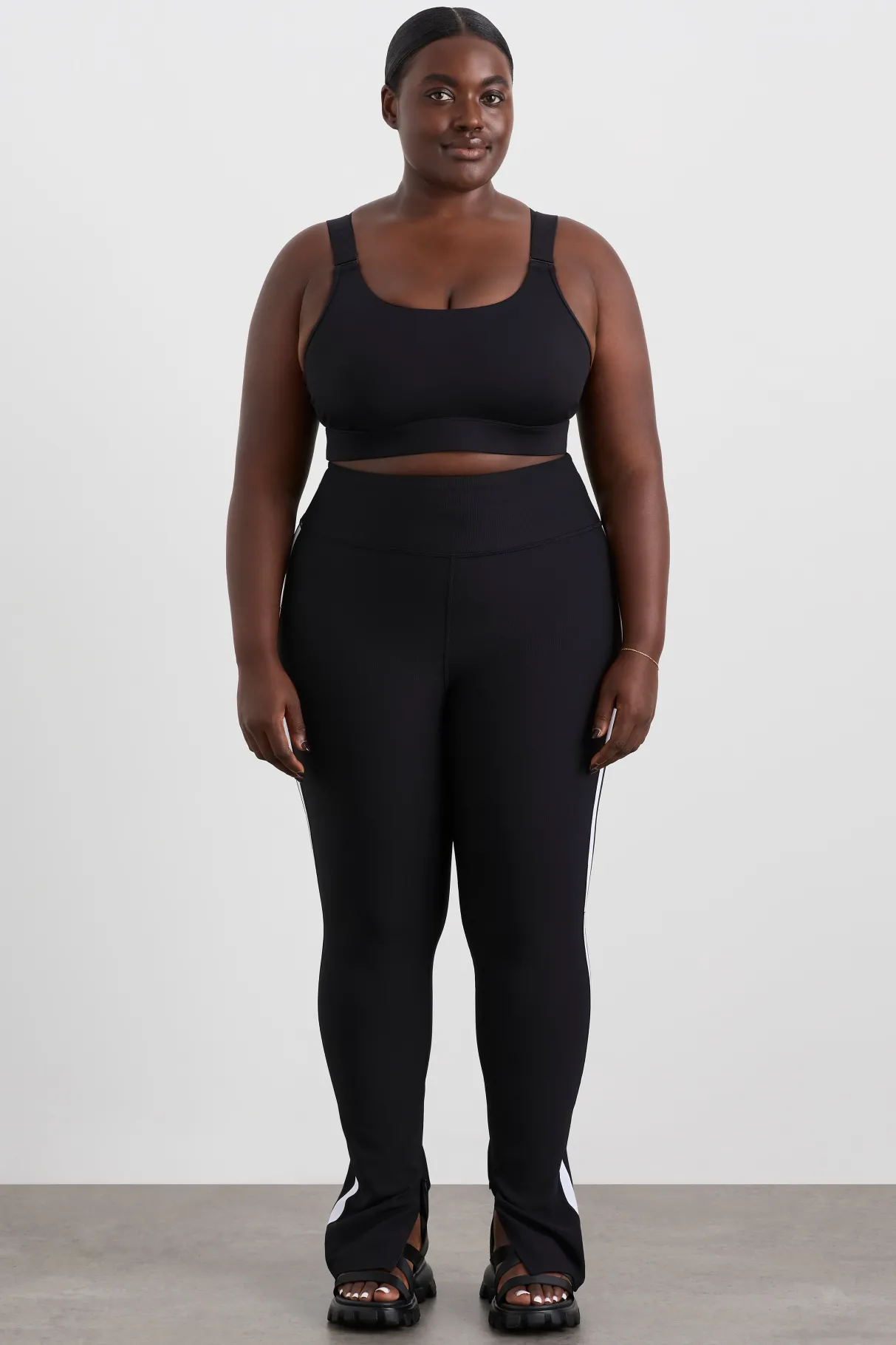 logo_crossback_sports_bra__10.webp Store Aje ATHLETICA Logo Crossback Sports Bra 395 Black