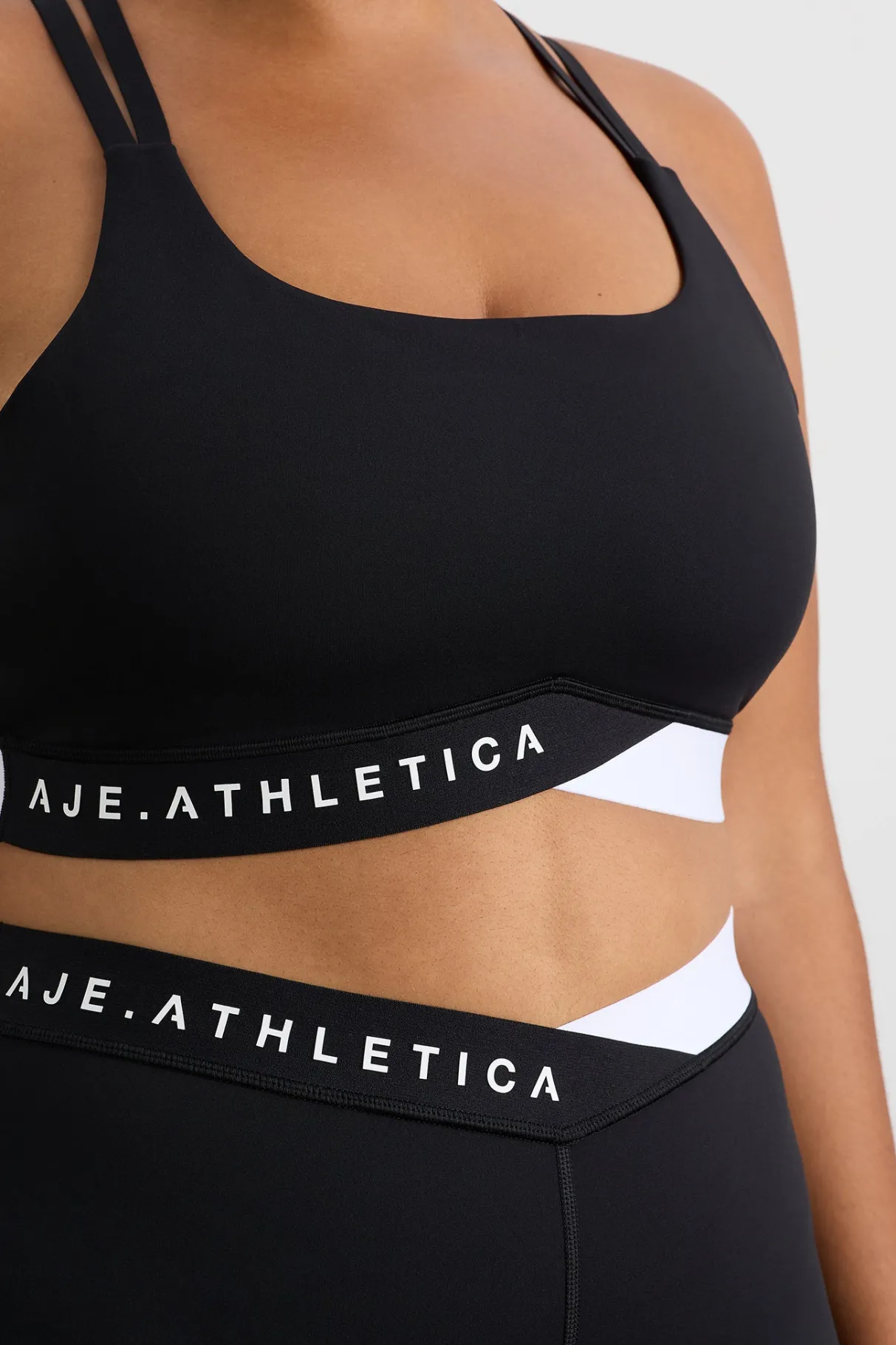 logo_elastic_sports_bra__13.webp Cheap Aje ATHLETICA Logo Elastic Sports Bra 323 Black/White