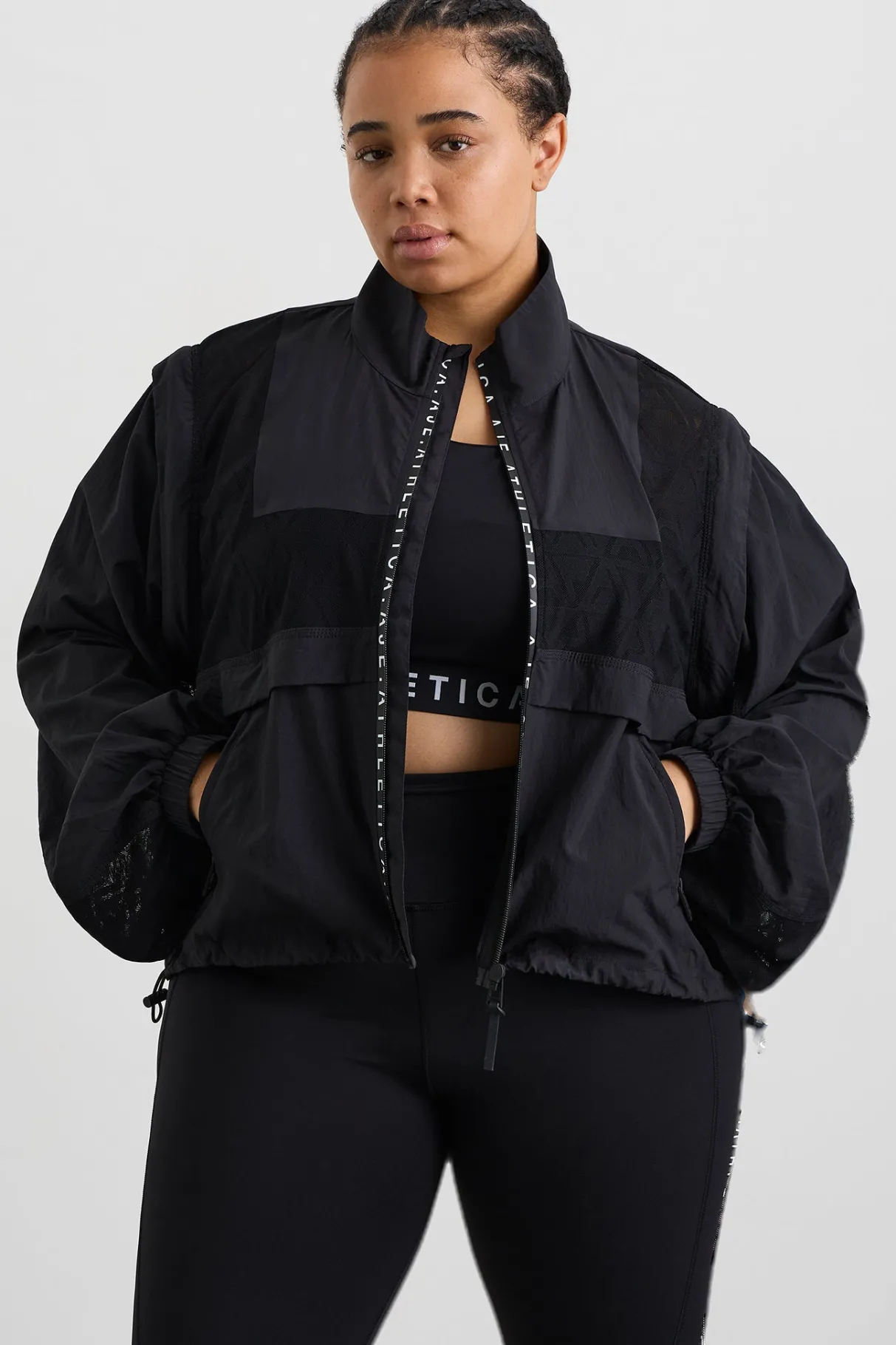 logo_mesh_jacket__13.webp Flash Sale Aje ATHLETICA Logo Mesh Jacket 757 Black
