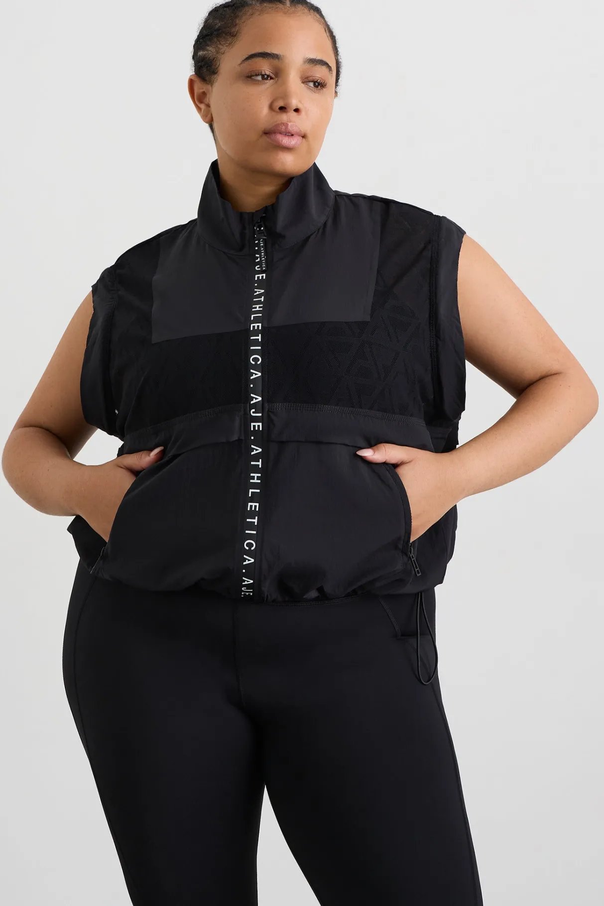 logo_mesh_jacket__17.webp Flash Sale Aje ATHLETICA Logo Mesh Jacket 757 Black