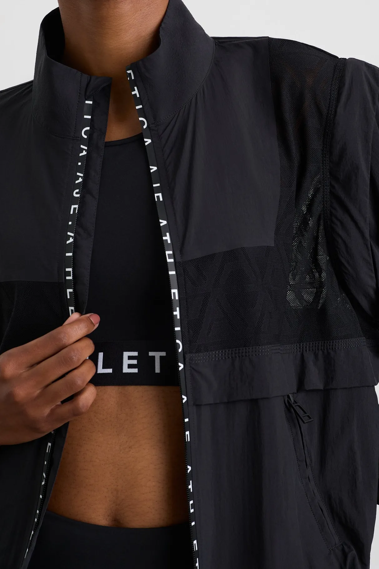 logo_mesh_jacket__3.webp Flash Sale Aje ATHLETICA Logo Mesh Jacket 757 Black