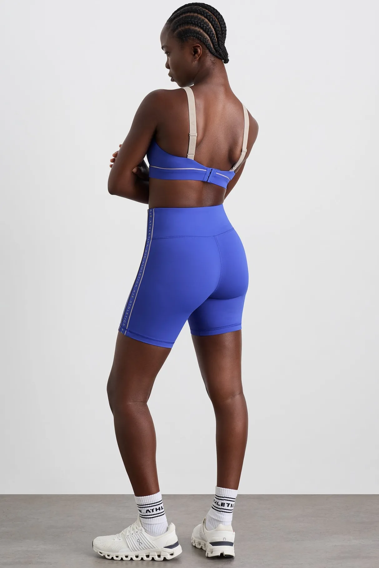 logo_notch_bike_short__5.webp Online Aje ATHLETICA Logo Notch Bike Short 639 Marine Blue Latte Beige